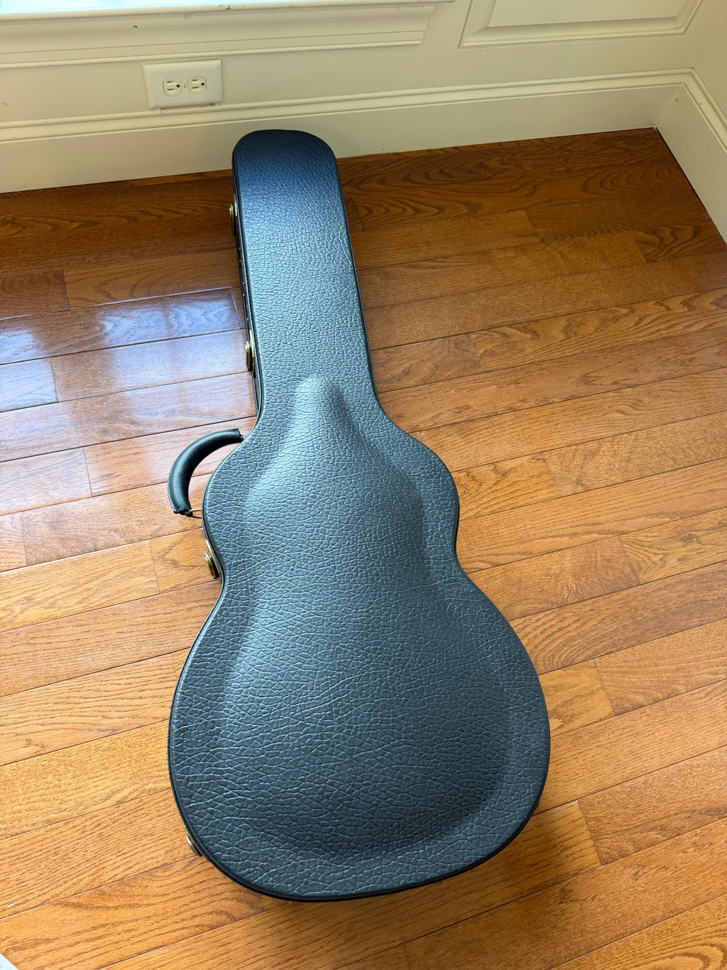 2025 Eastman L-OMCE-QS Acoustic Electric Guitar