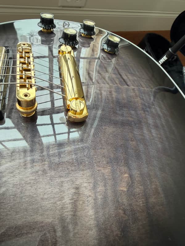 2025 Gibson Les Paul Supreme - Translucent Ebony Burst