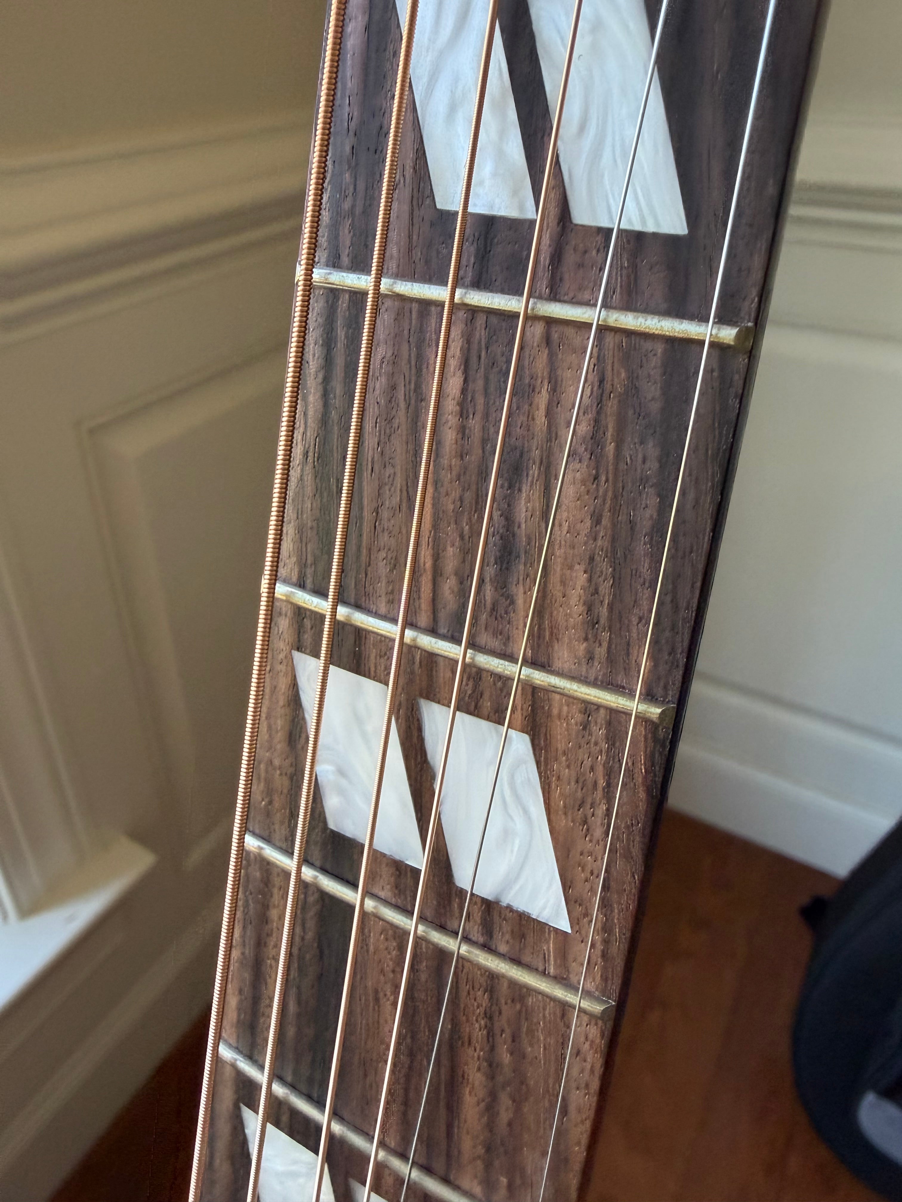 2026 Gibson Hummingbird Special - Satin Honey Burst