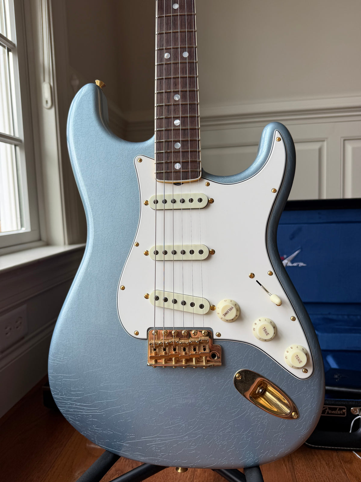 2025 Fender Custom Shop ‘65 Stratocaster Gold Hardware Channel Bound LTD LCC - Ice Blue Metallic