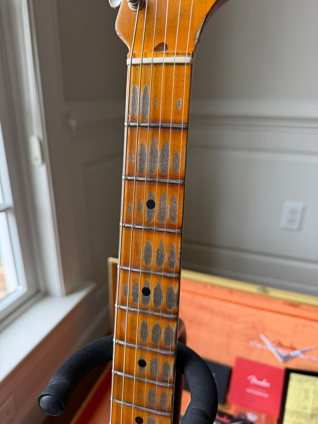 2026 Fender Custom Shop '57 Stratocaster SR25 Heavy Relic - Aged Violin Burst - Image 6