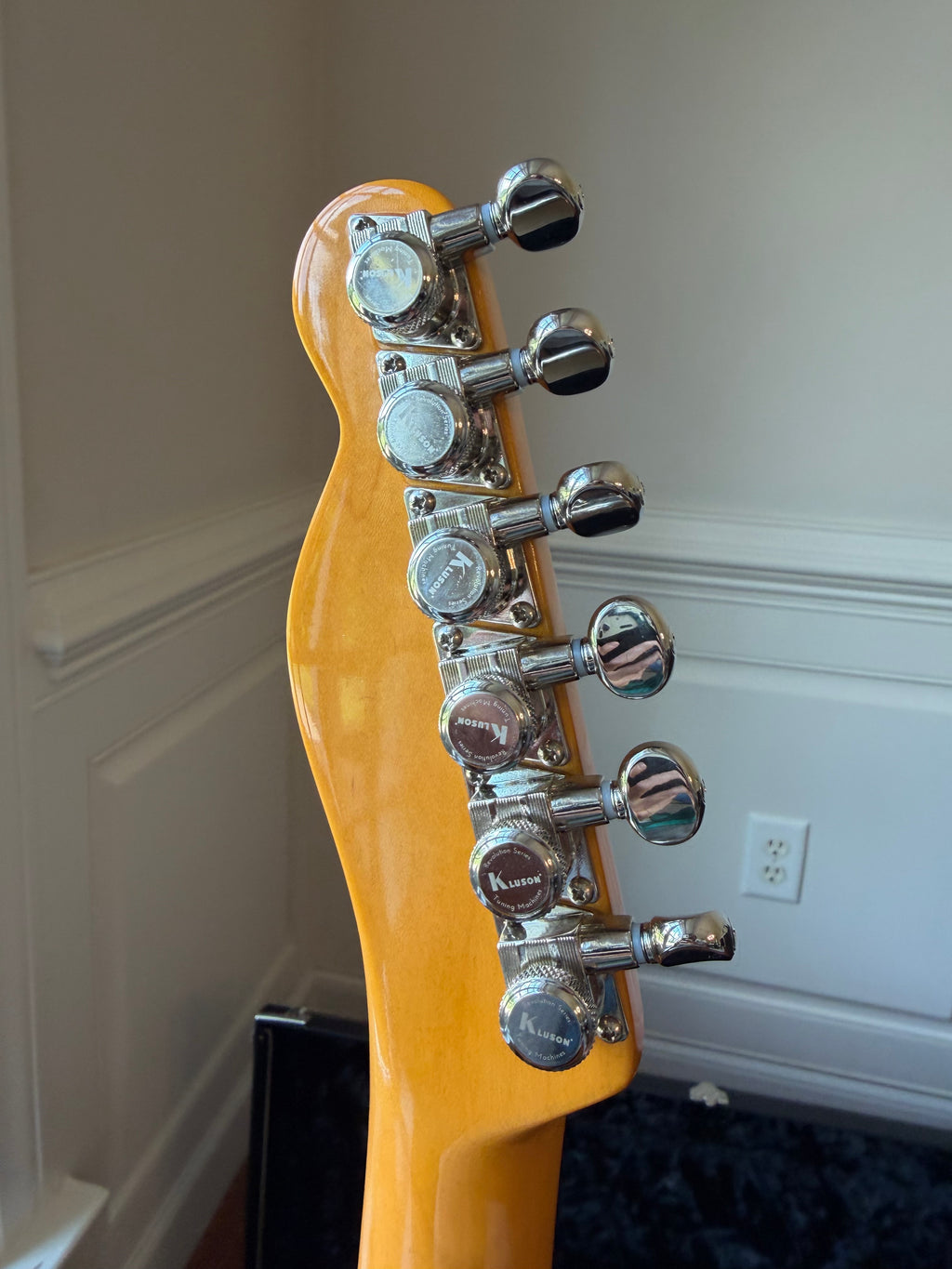2022 Fender American Original 70s Telecaster Custom - 3 Tone Sunburst