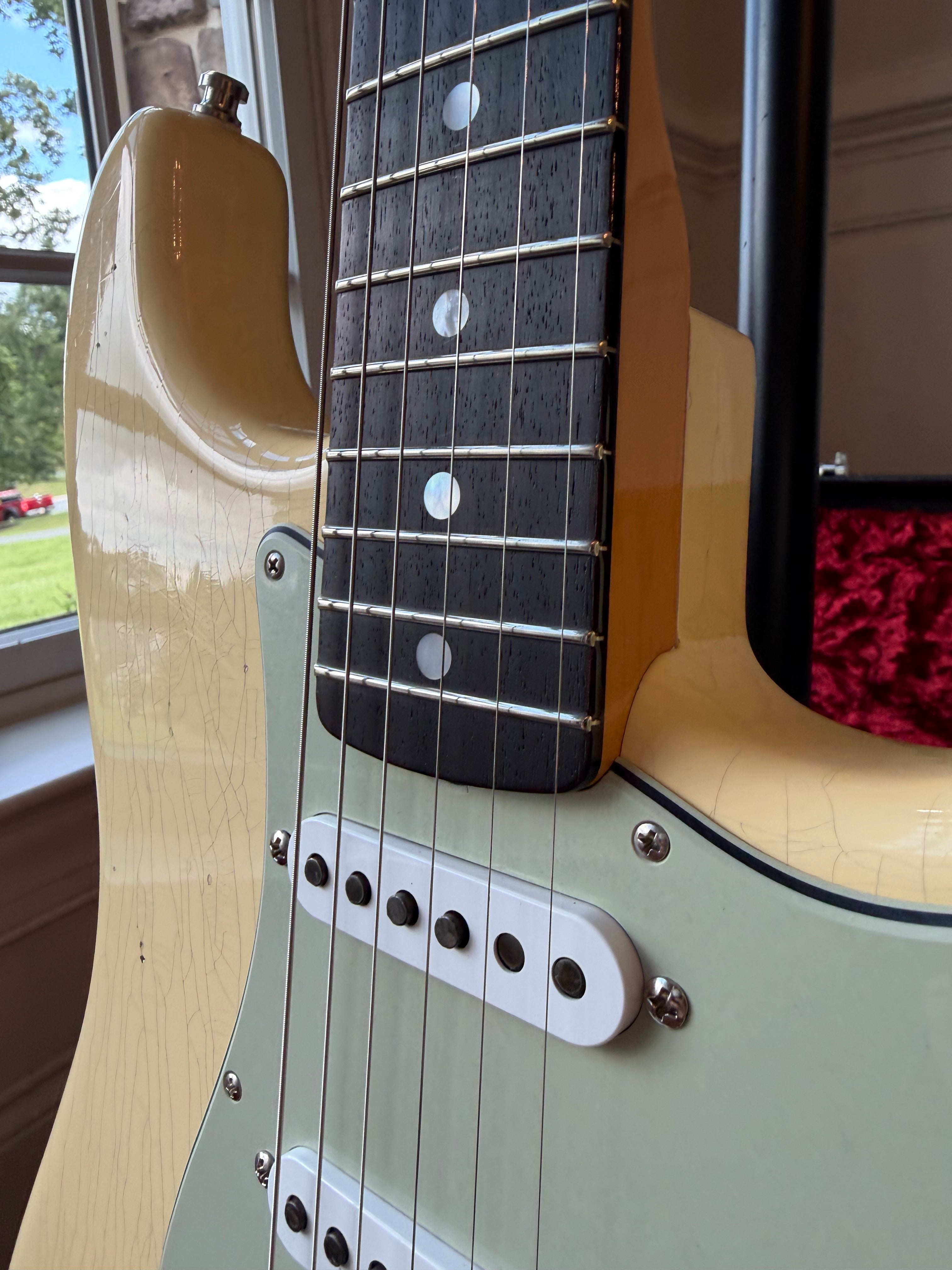 2025 Fender Custom Shop ‘65 Stratocaster W25 Journeyman - Aged Vintage White