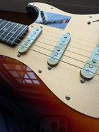 2026 Fender American Ultra II Stratocaster Ebony Fretboard - Ultraburst