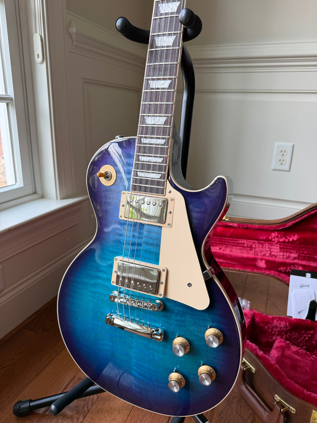 2026 Gibson Les Paul Standard 60s Figured Top - Blueberry Burst