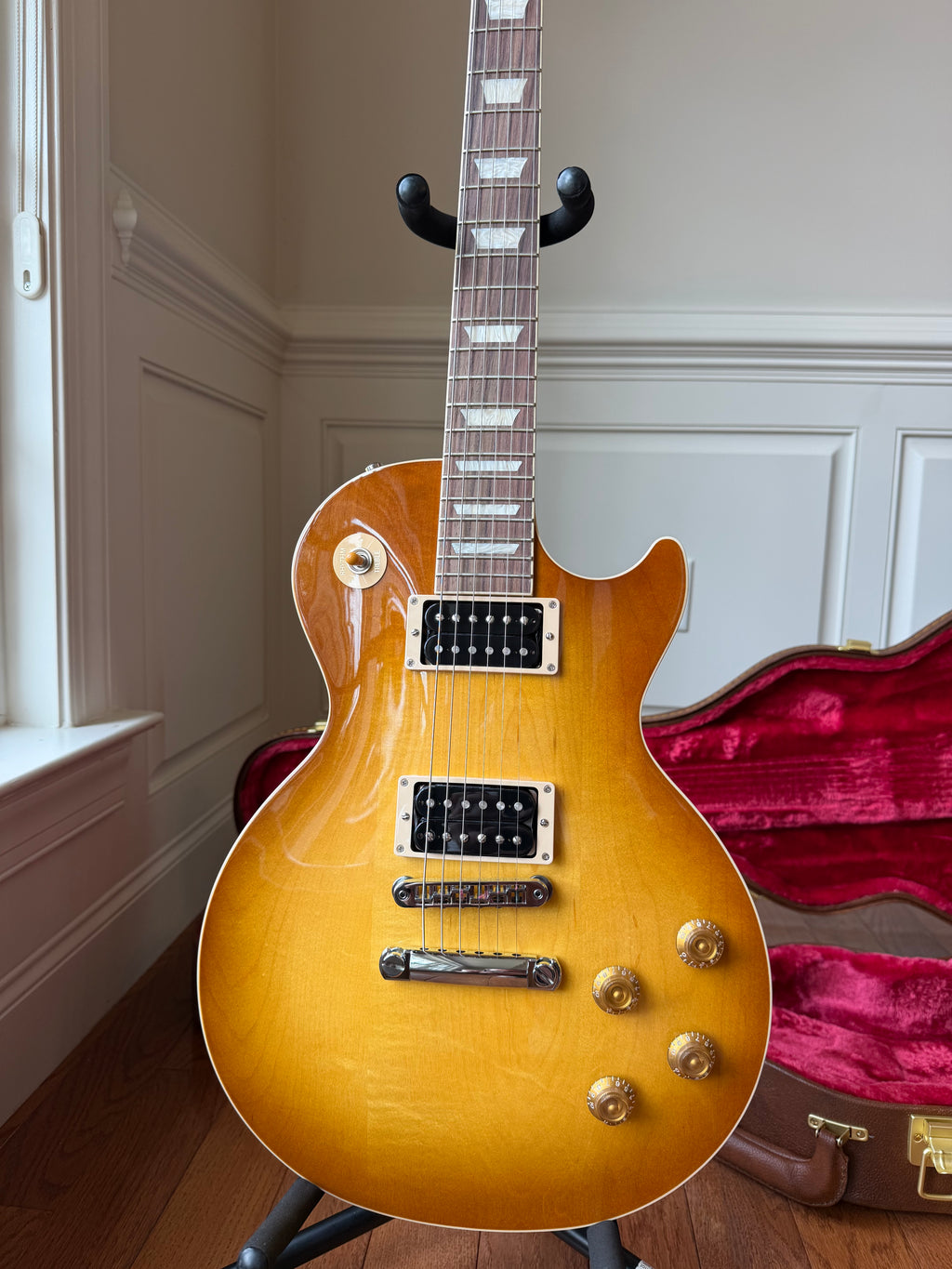 2026 Gibson Les Paul Standard Slash Signature “Jessica” - Honey Burst