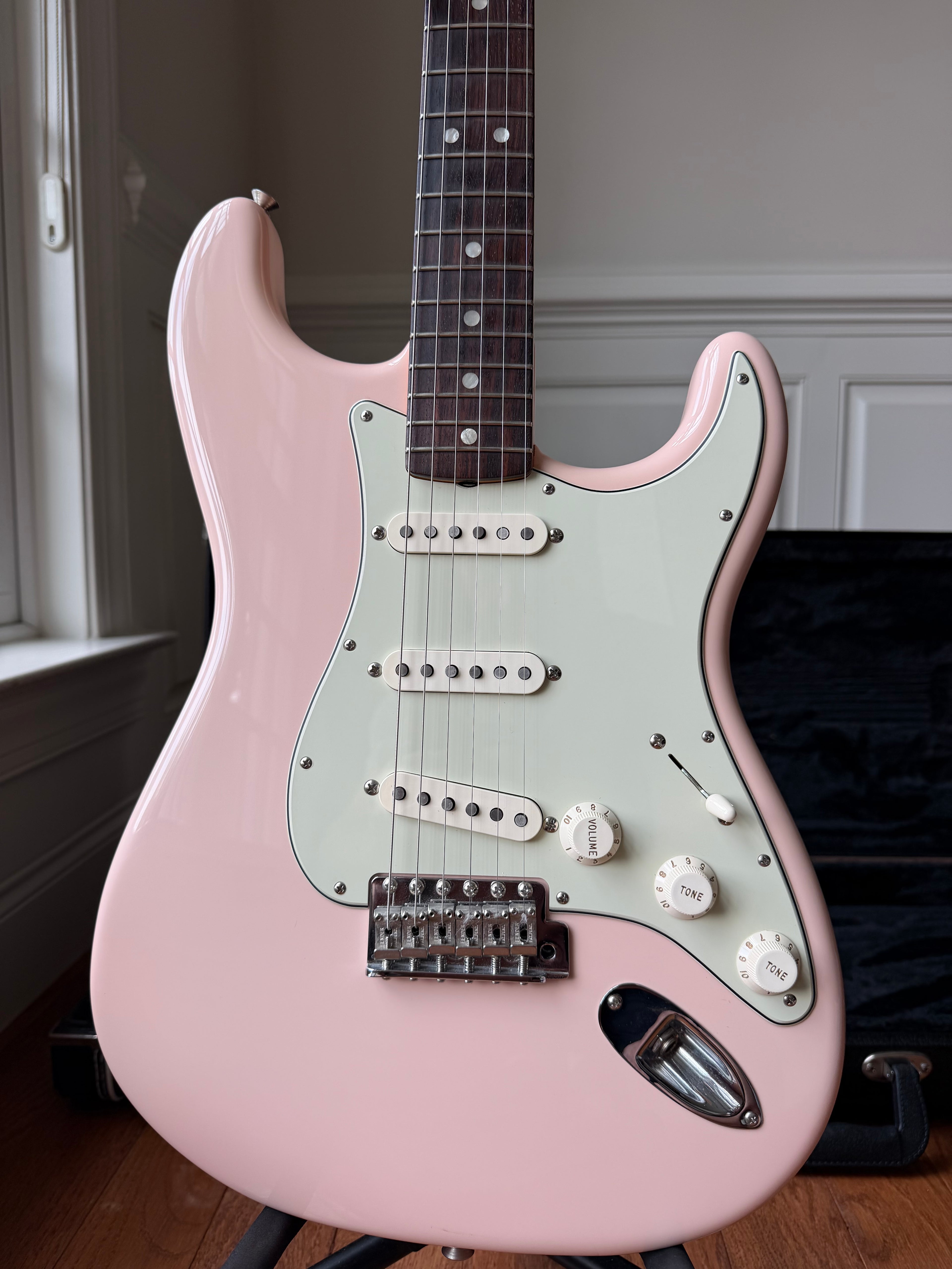 2021 Fender American Original 60s Stratocaster Rosewood - Shell Pink
