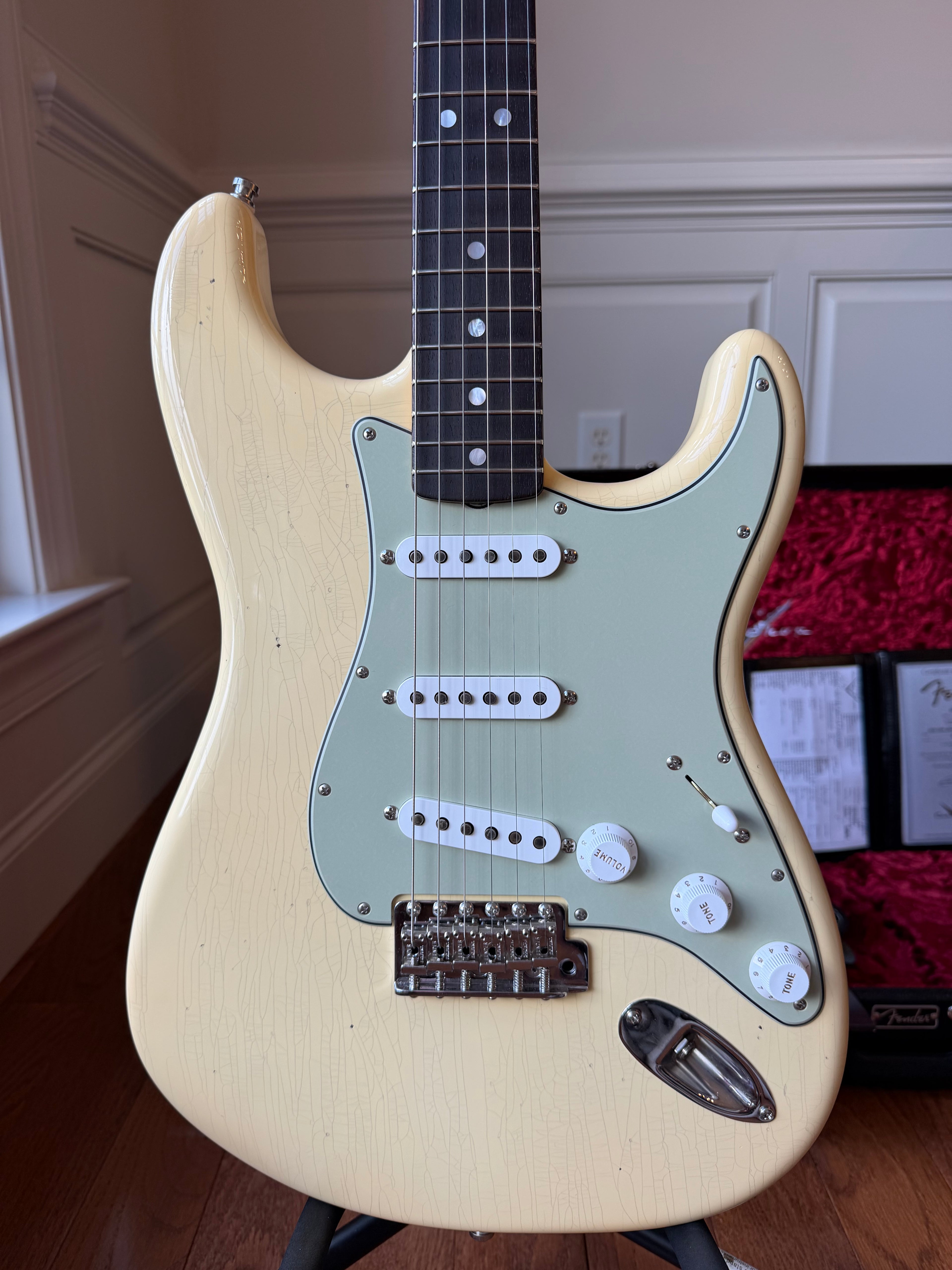 2025 Fender Custom Shop ‘65 Stratocaster W25 Journeyman - Aged Vintage White