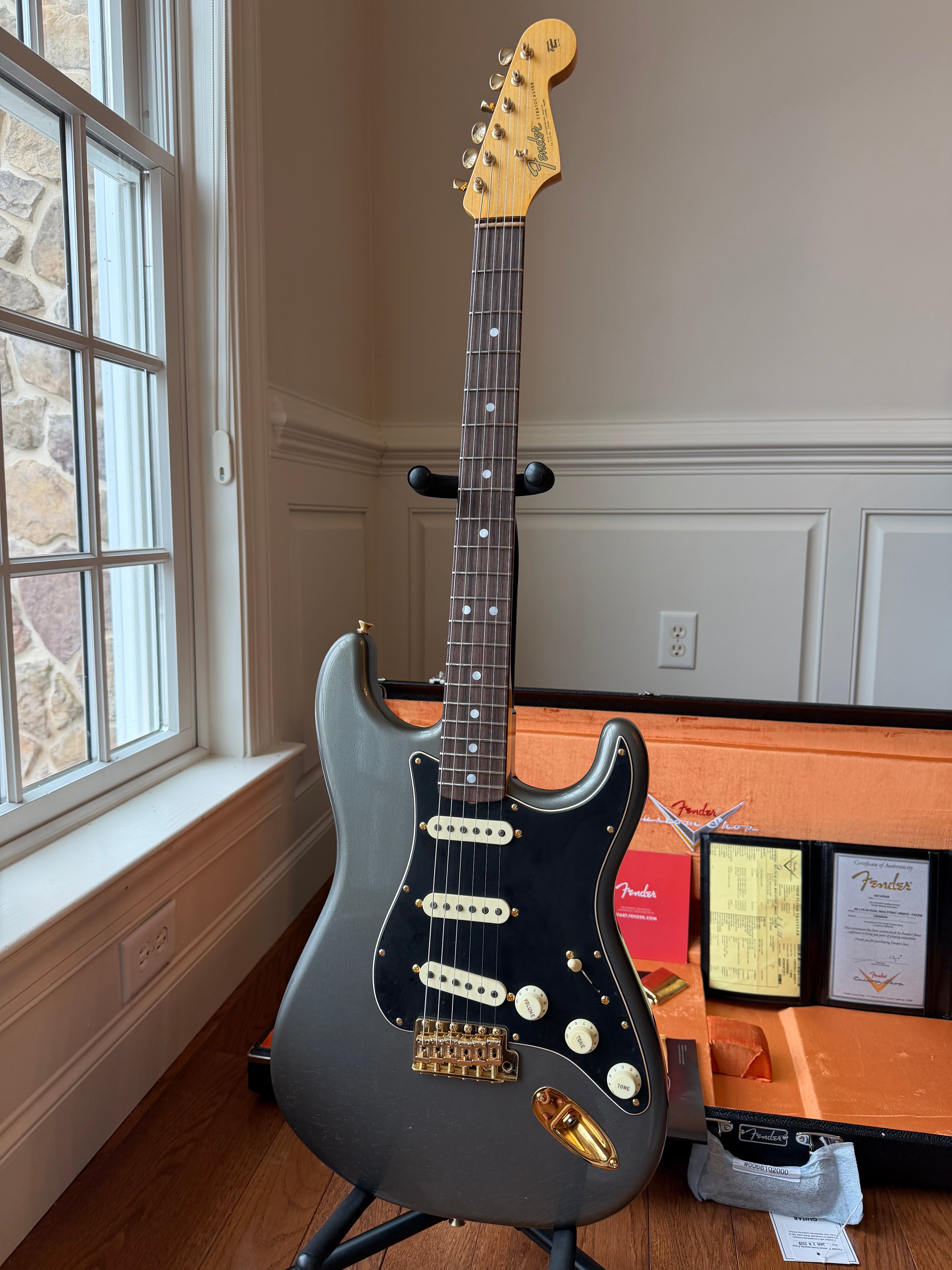 2026 Fender Custom Shop '65 Stratocaster Dual Mag B3 Limited Edition Journeyman - Charcoal Frost Metallic - Image 3