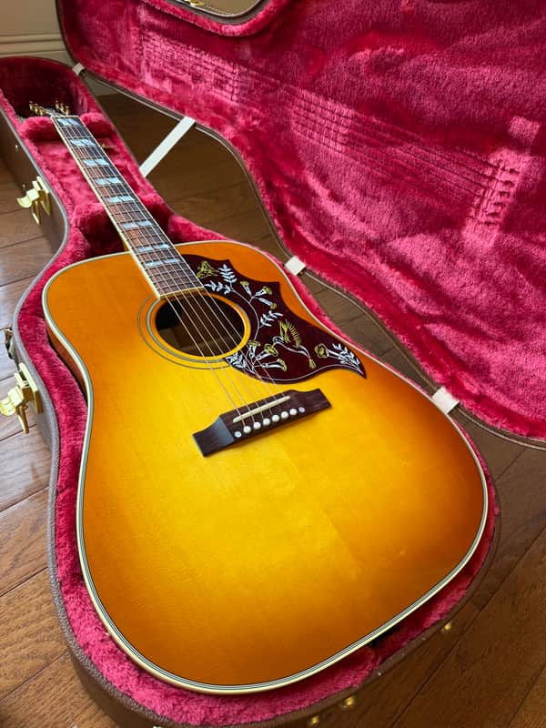 2026 Gibson Hummingbird Original - Heritage Cherry Sunburst