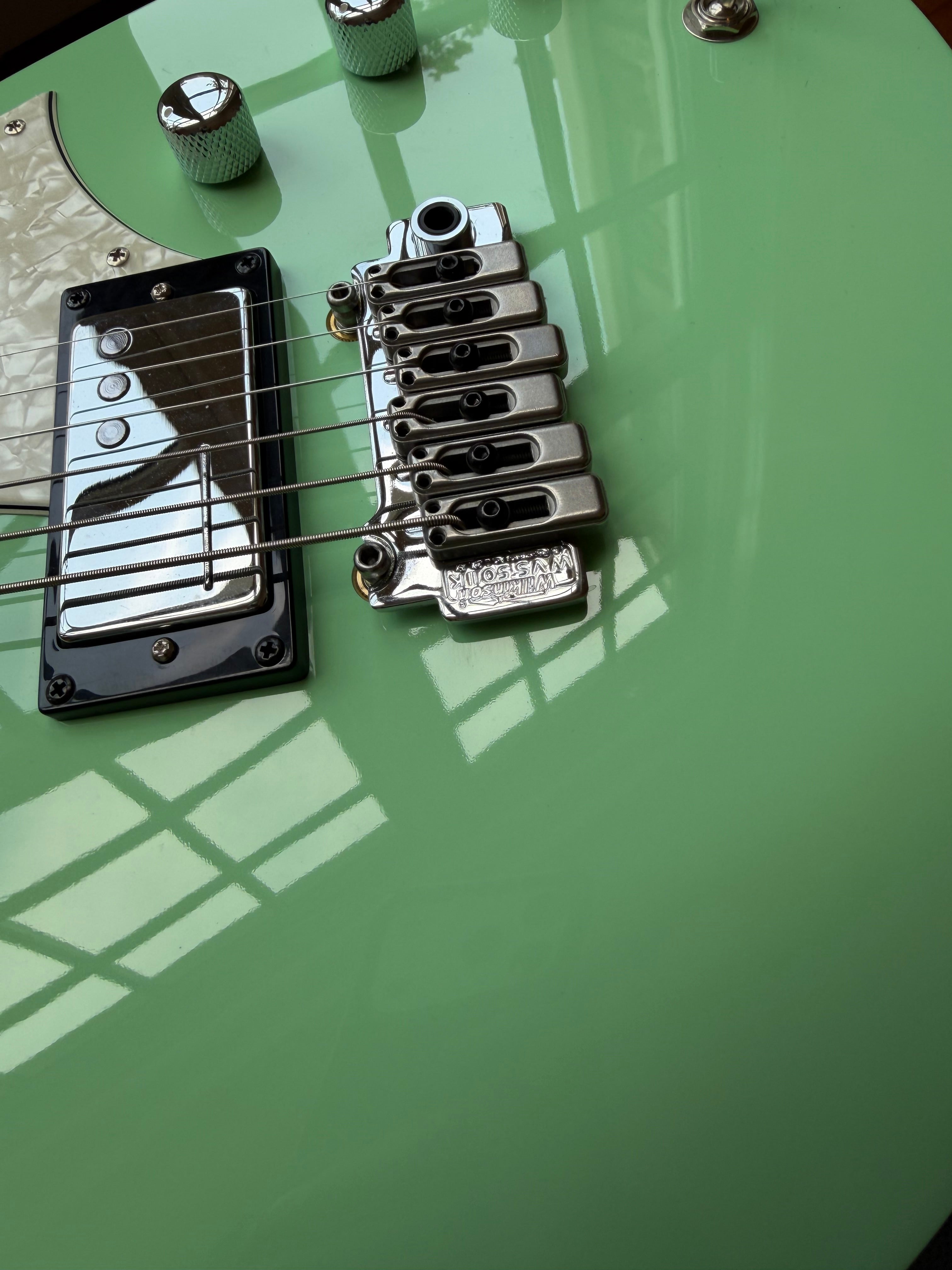 Reverend Descent W Baritone - Oceanside Green