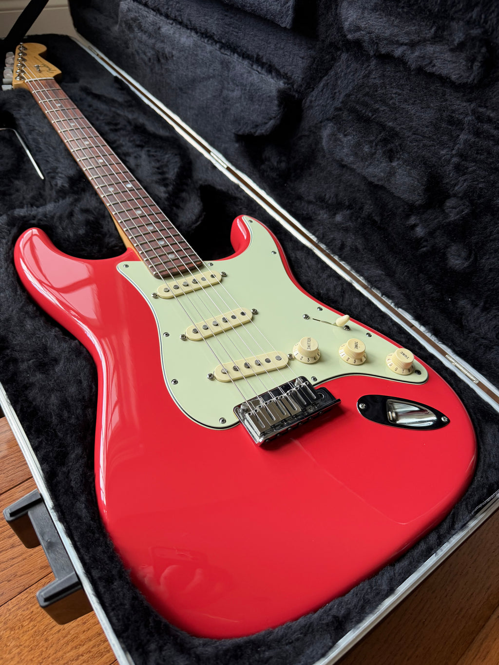2011 Fender American Deluxe Stratocaster - Fiesta Red