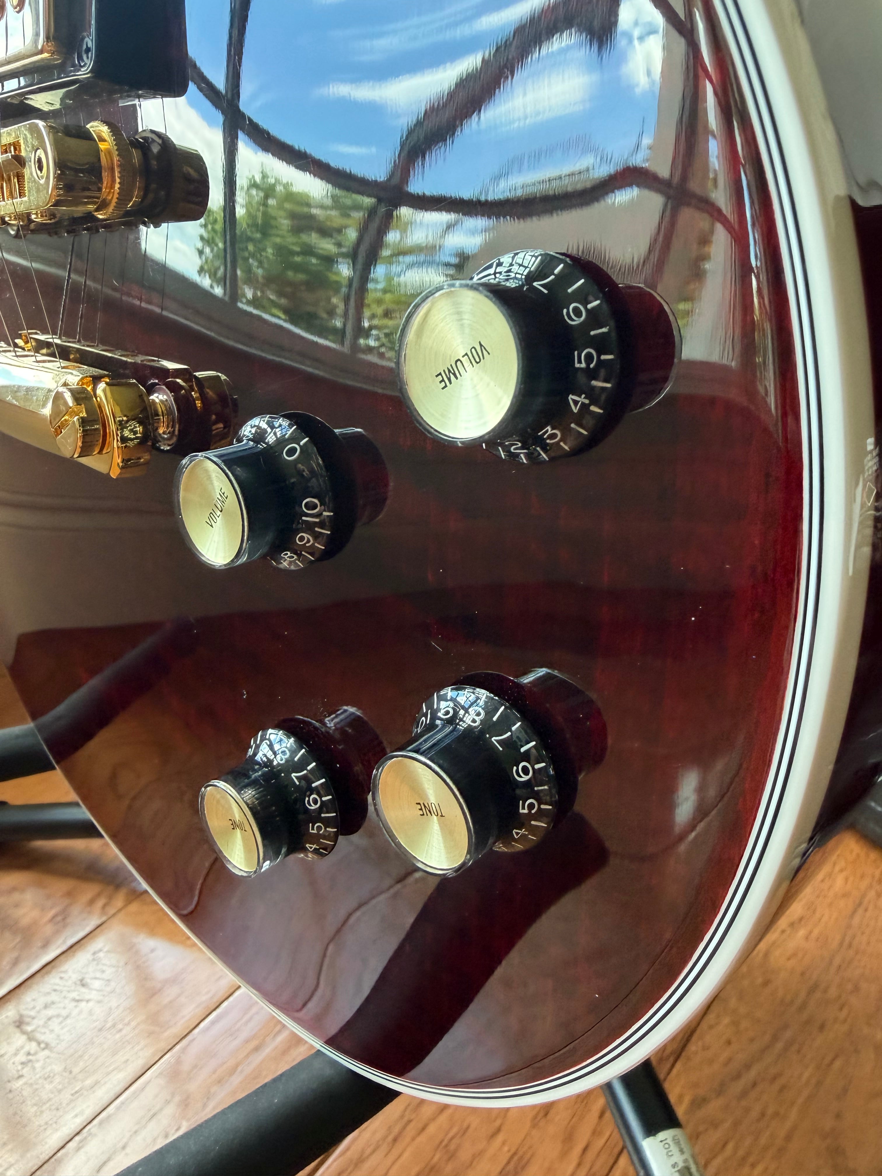 2025 Gibson Les Paul Supreme - Wine Red