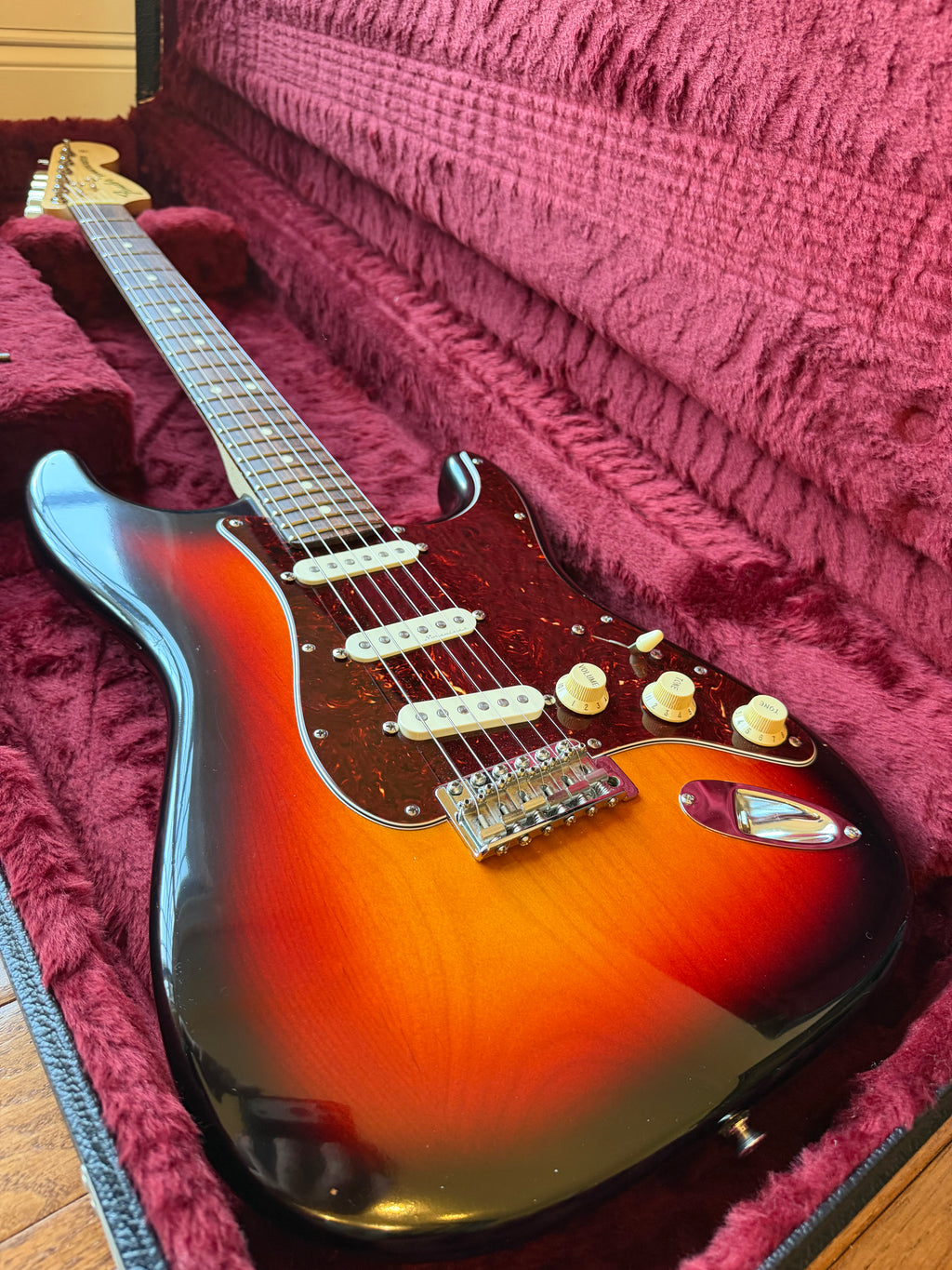 2009 Fender American Stratocaster Highway One - 3 Tone Sunburst