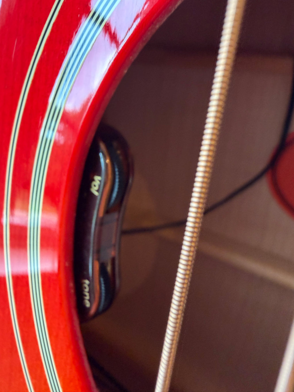 2023 Gibson Dove Original - Vintage Cherry Sunburst