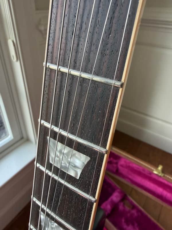 1984 Gibson Les Paul Standard - Gold Top