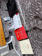 2026 Fender American Ultra II Stratocaster Maple - Avalanche White