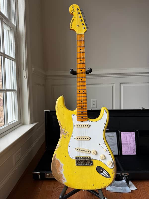 2026 Fender Custom Shop ‘69 Stratocaster SR25 Heavy Relic Matching Reverse Headstock - Aged Canary Yellow
