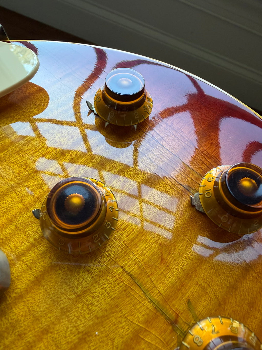 1986 Gibson Pre-Historic Les Paul Standard ‘59 Reissue R9 - Heritage Cherry Sunburst