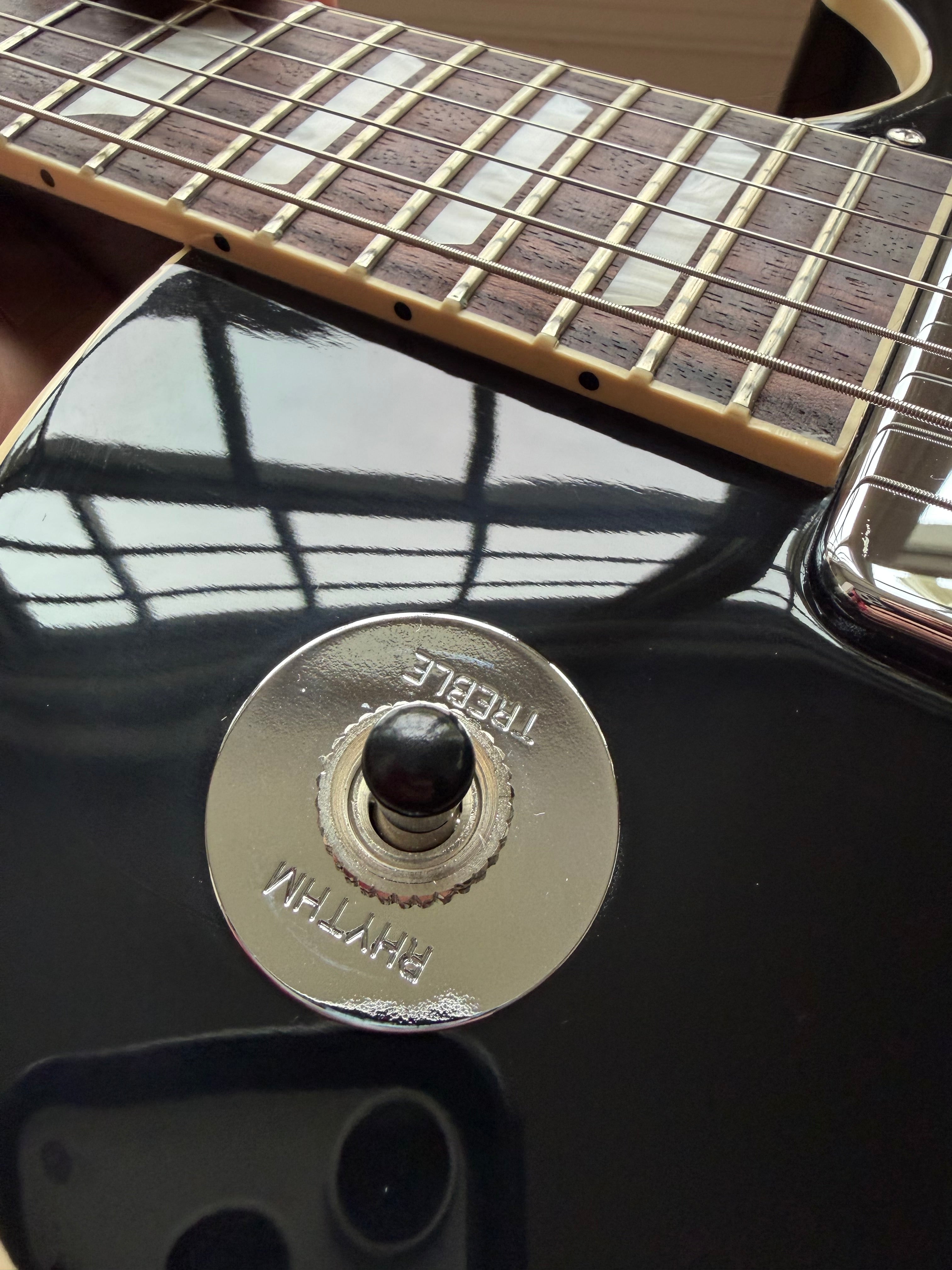 2025 Gibson Les Paul Standard Noel Gallagher Signature - Ebony Black