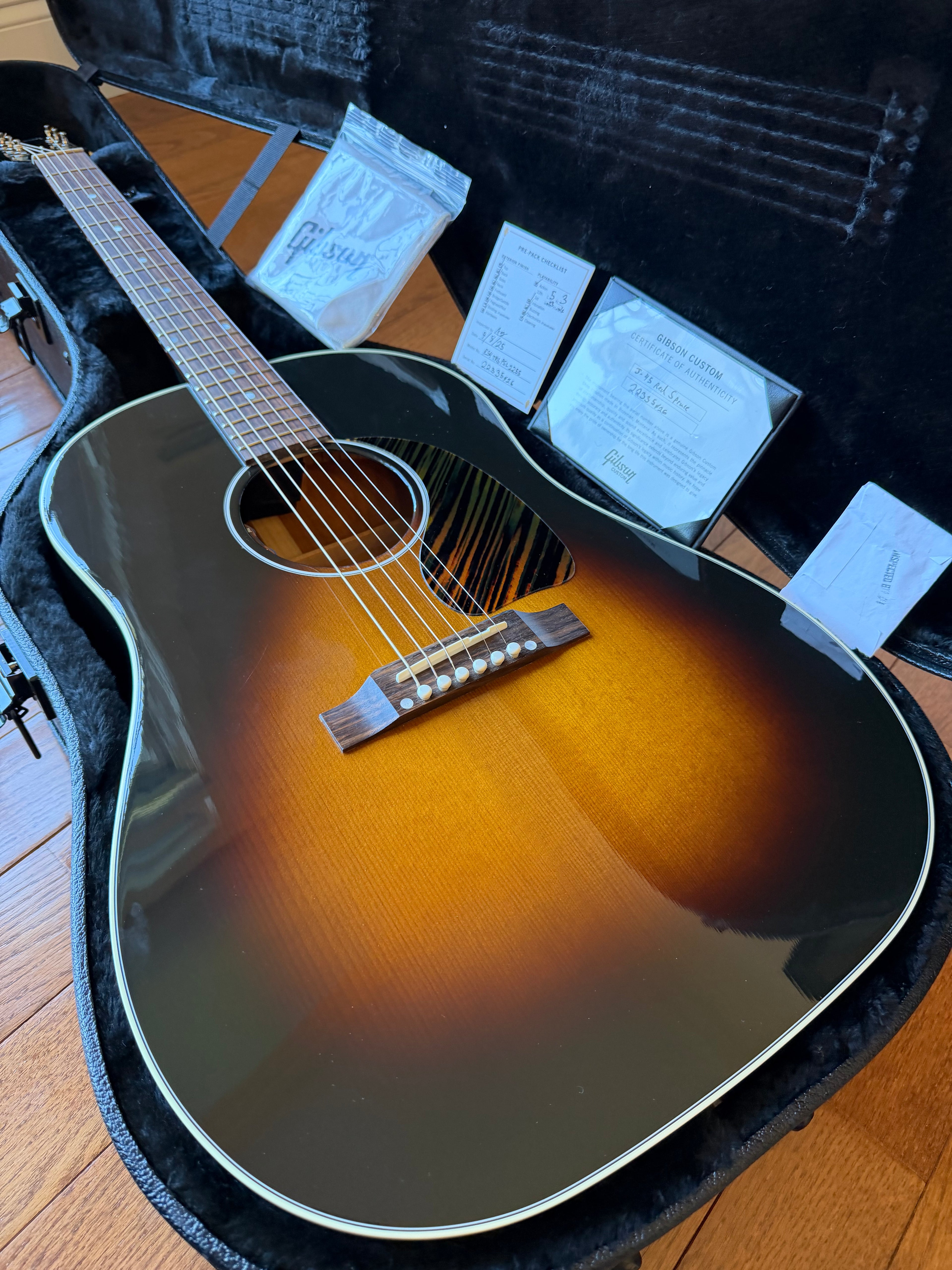 2025 Gibson Custom Shop M2M Thermally Aged Adirondack Red Spruce Top