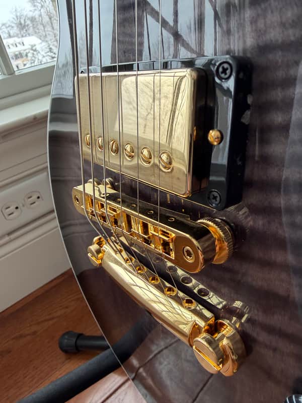 2025 Gibson Les Paul Supreme - Translucent Ebony Burst