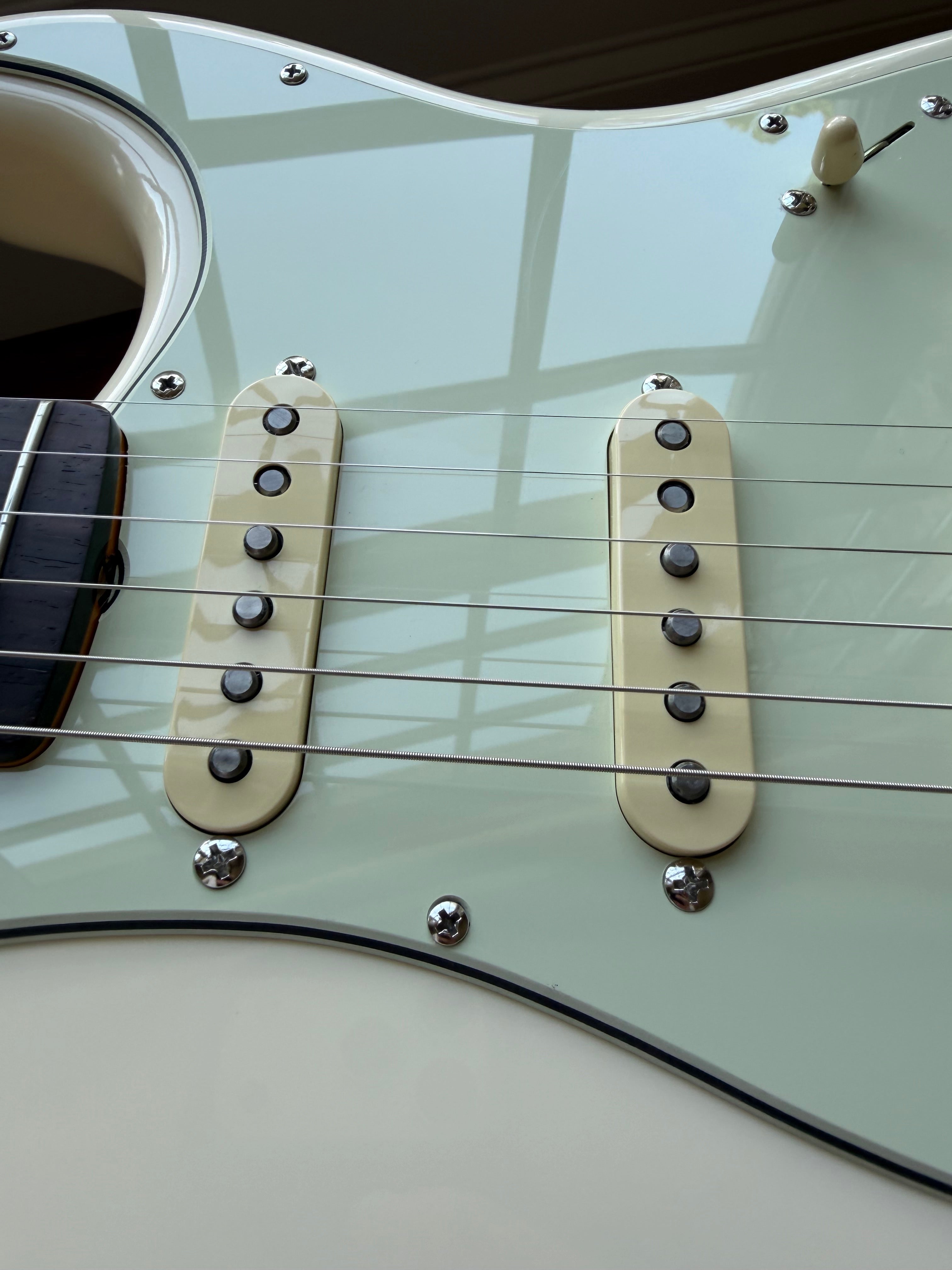 2026 Fender American Vintage II ‘61 Stratocaster - Olympic White