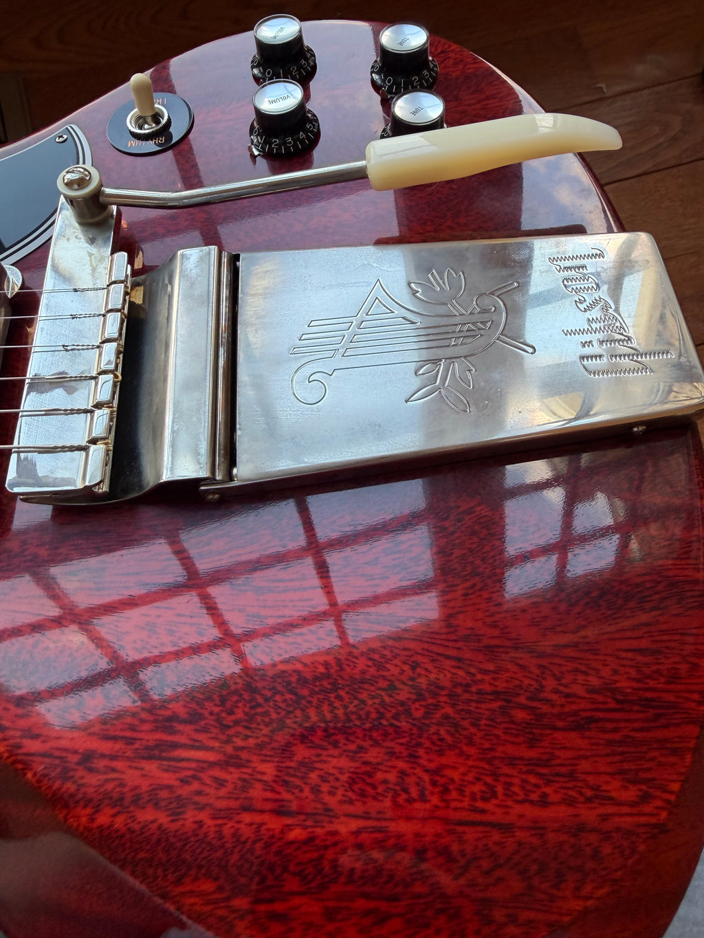 2025 Gibson Custom Shop '64 SG Standard VOS Maestro Vibrola - Cherry Red - Image 13