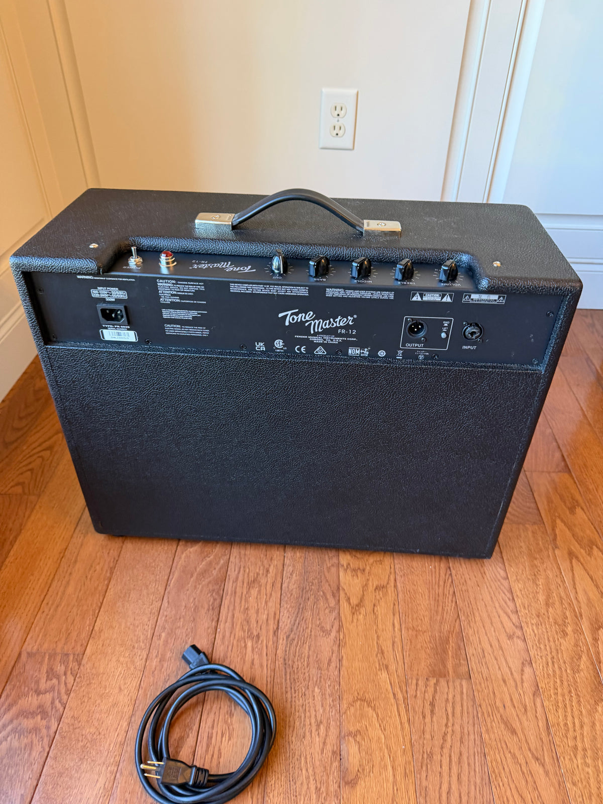 Fender Tone Master FR-12 Powered Speaker w/ Cover