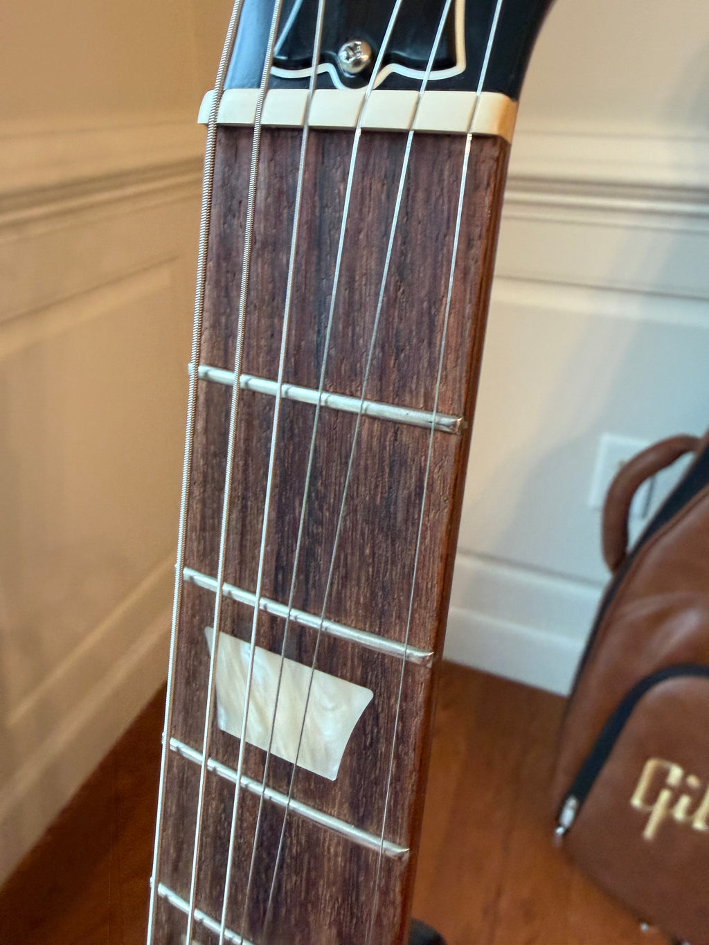 2019 Gibson Les Paul Studio Tribute - Satin Iced Tea