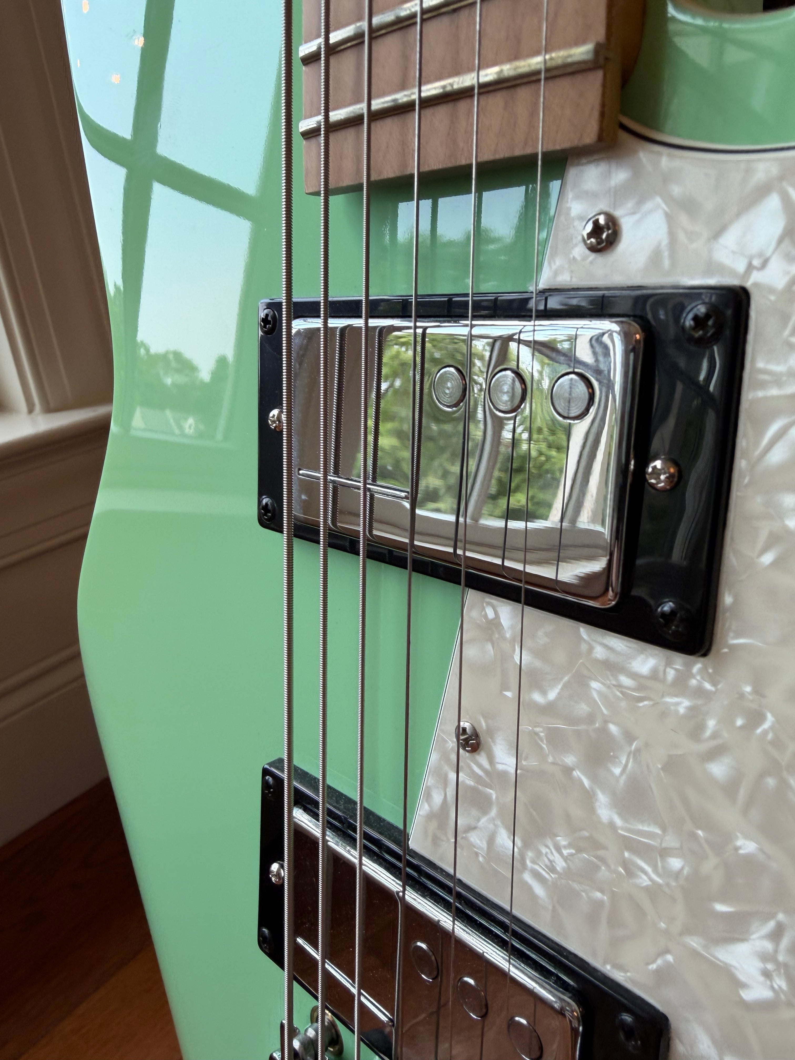 Reverend Descent W Baritone - Oceanside Green
