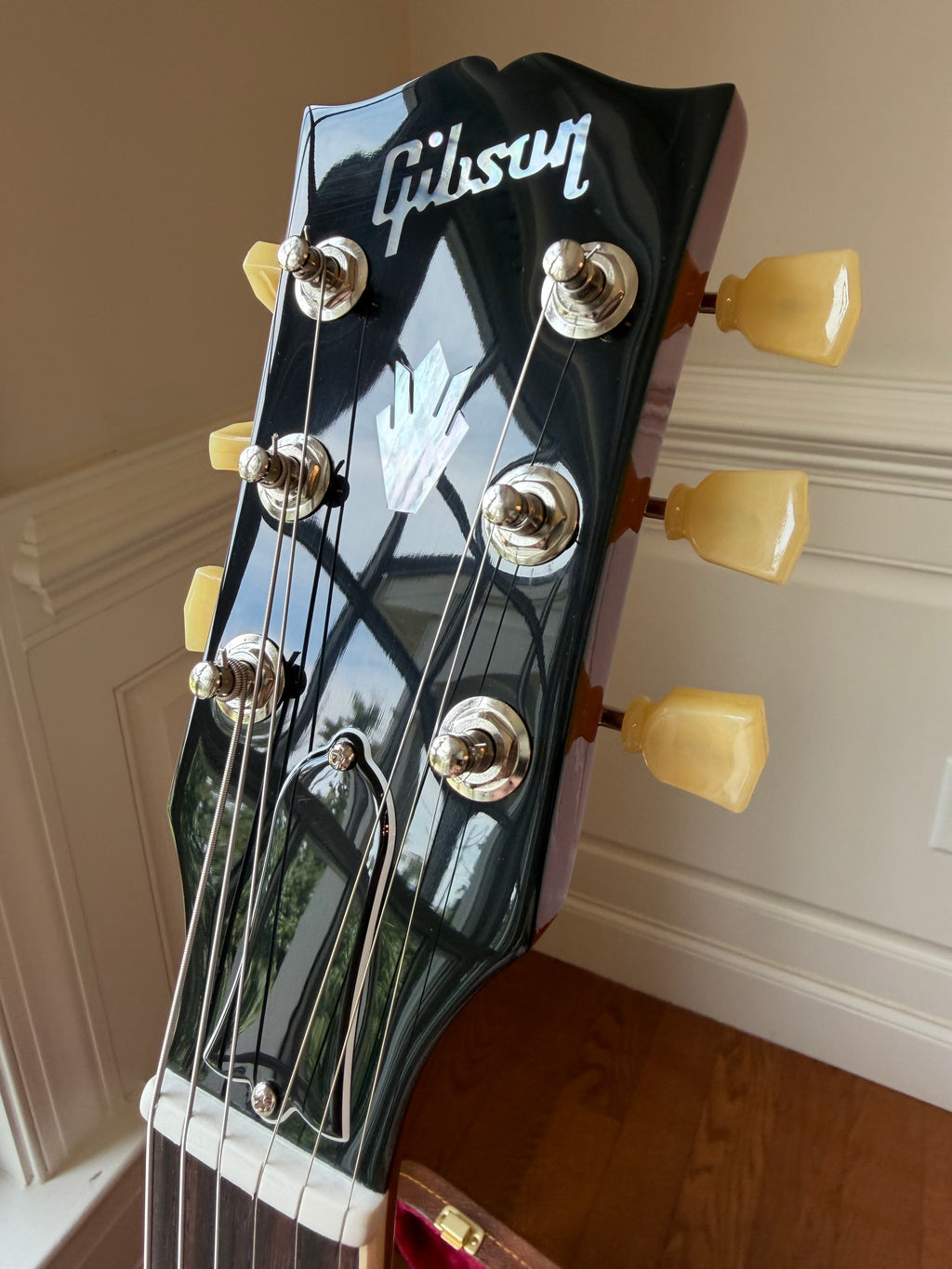 2026 Gibson SG ‘61 Maestro Vibrola - Cherry Red