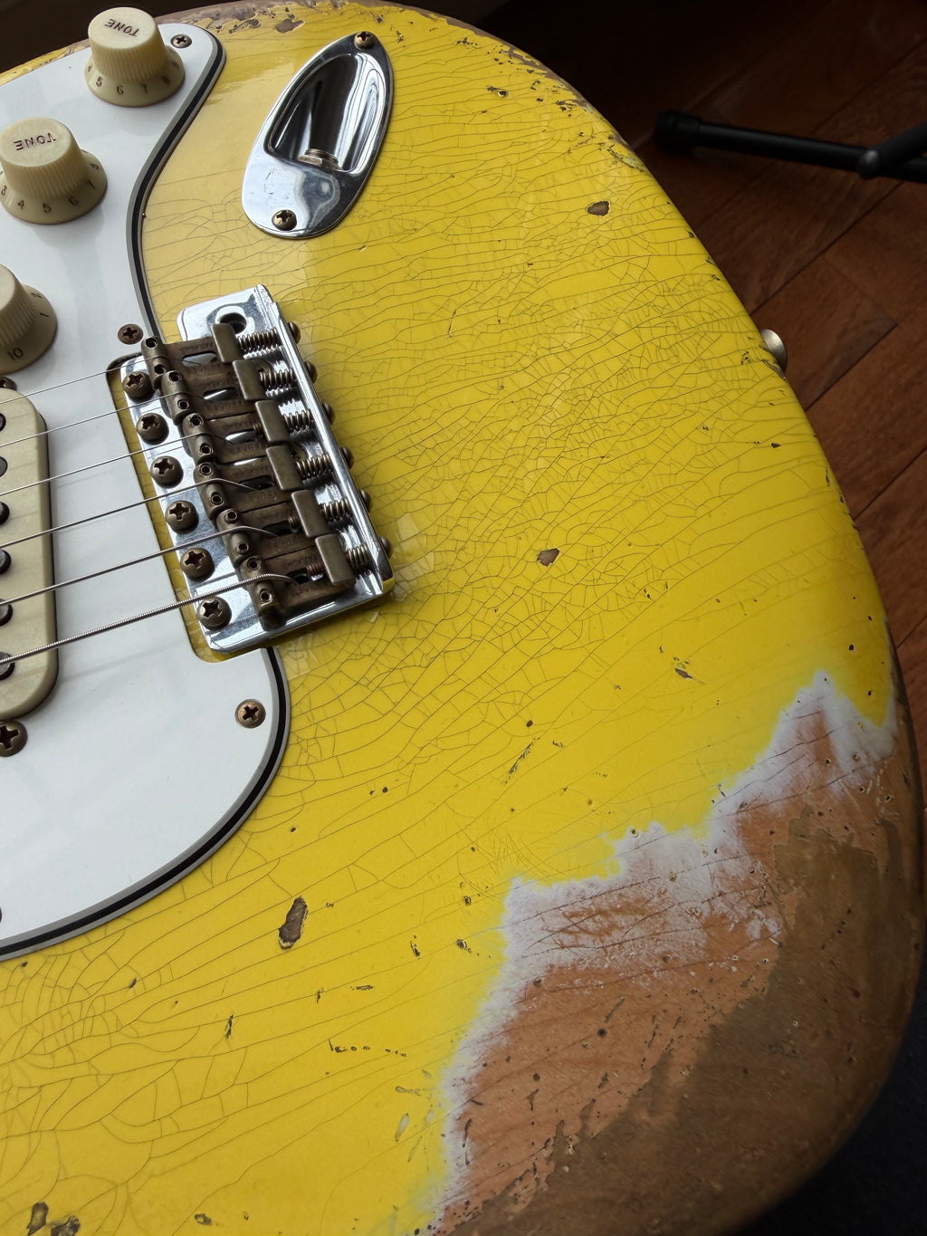 2026 Fender Custom Shop ‘69 Stratocaster SR25 Heavy Relic Matching Reverse Headstock - Aged Canary Yellow