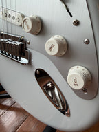 2026 Fender American Ultra II Stratocaster Maple - Avalanche White