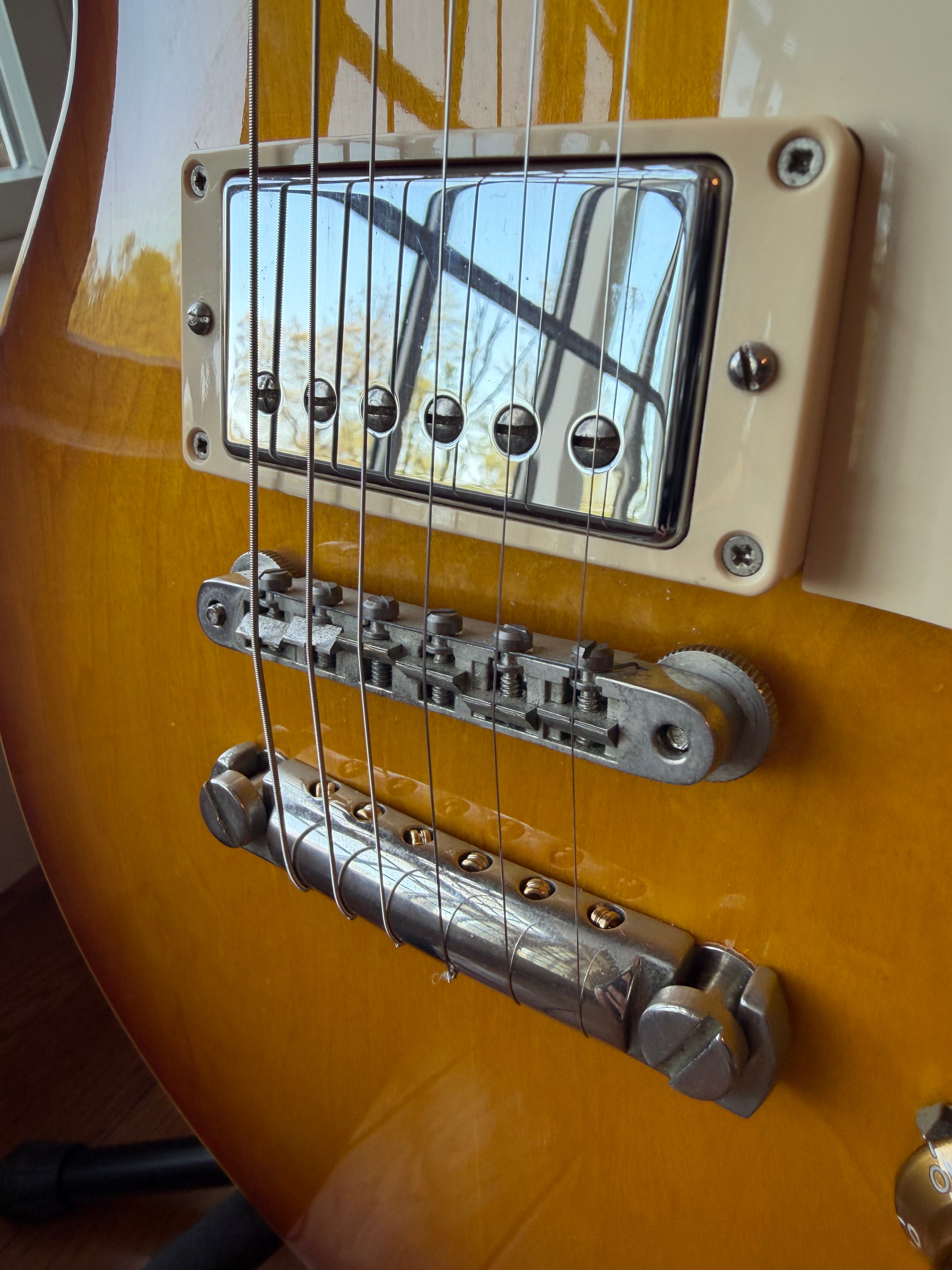 1999 Gibson Custom Shop ‘59 Reissue R9 8.3 lbs Les Paul Standard - Heritage Cherry Sunburst