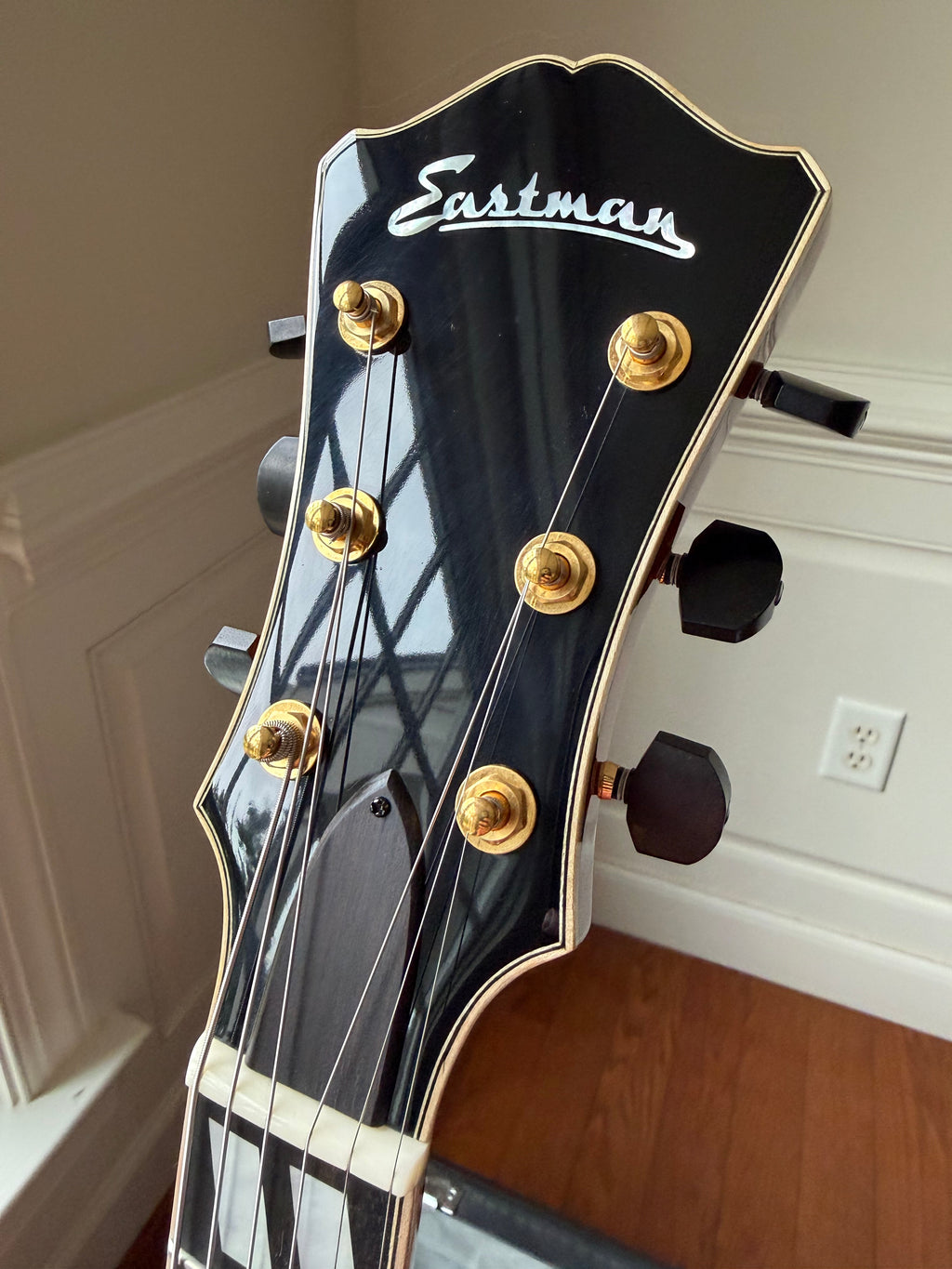 2023 Eastman AR580CE HB Archtop - Honey Burst