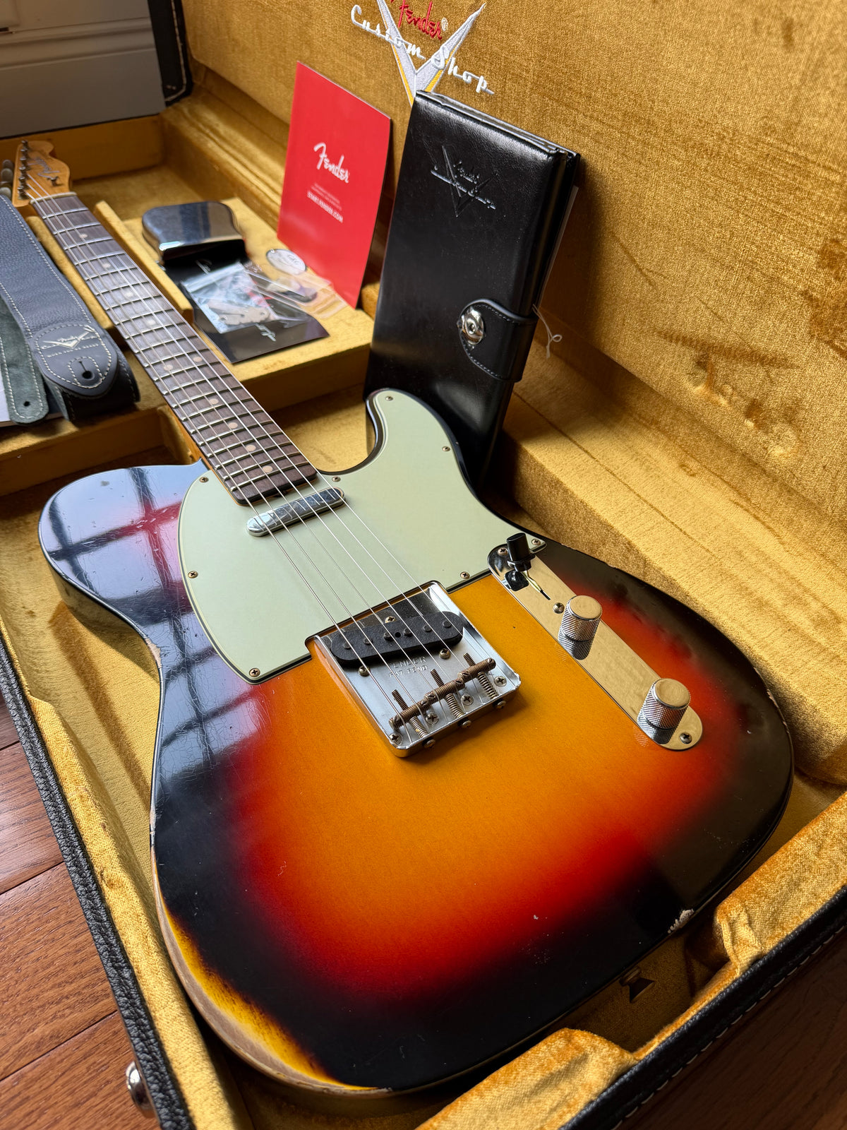 2025 Fender Custom Shop ‘63 Telecaster LR25 Relic Limited Edition - 3 Color Sunburst