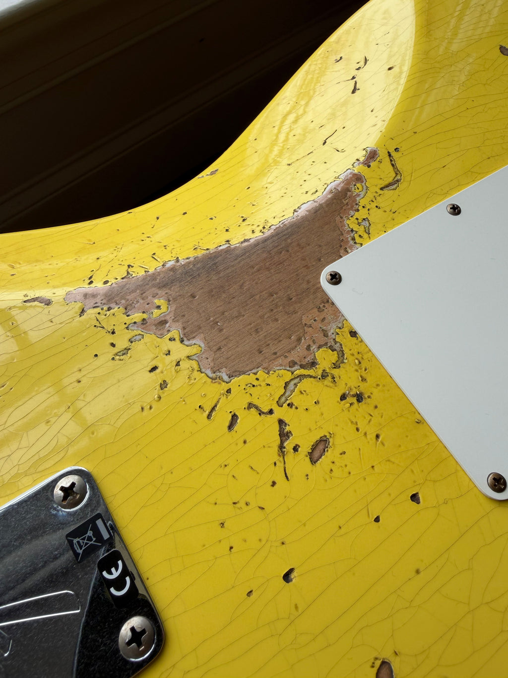 2026 Fender Custom Shop ‘69 Stratocaster SR25 Heavy Relic Matching Reverse Headstock - Aged Canary Yellow