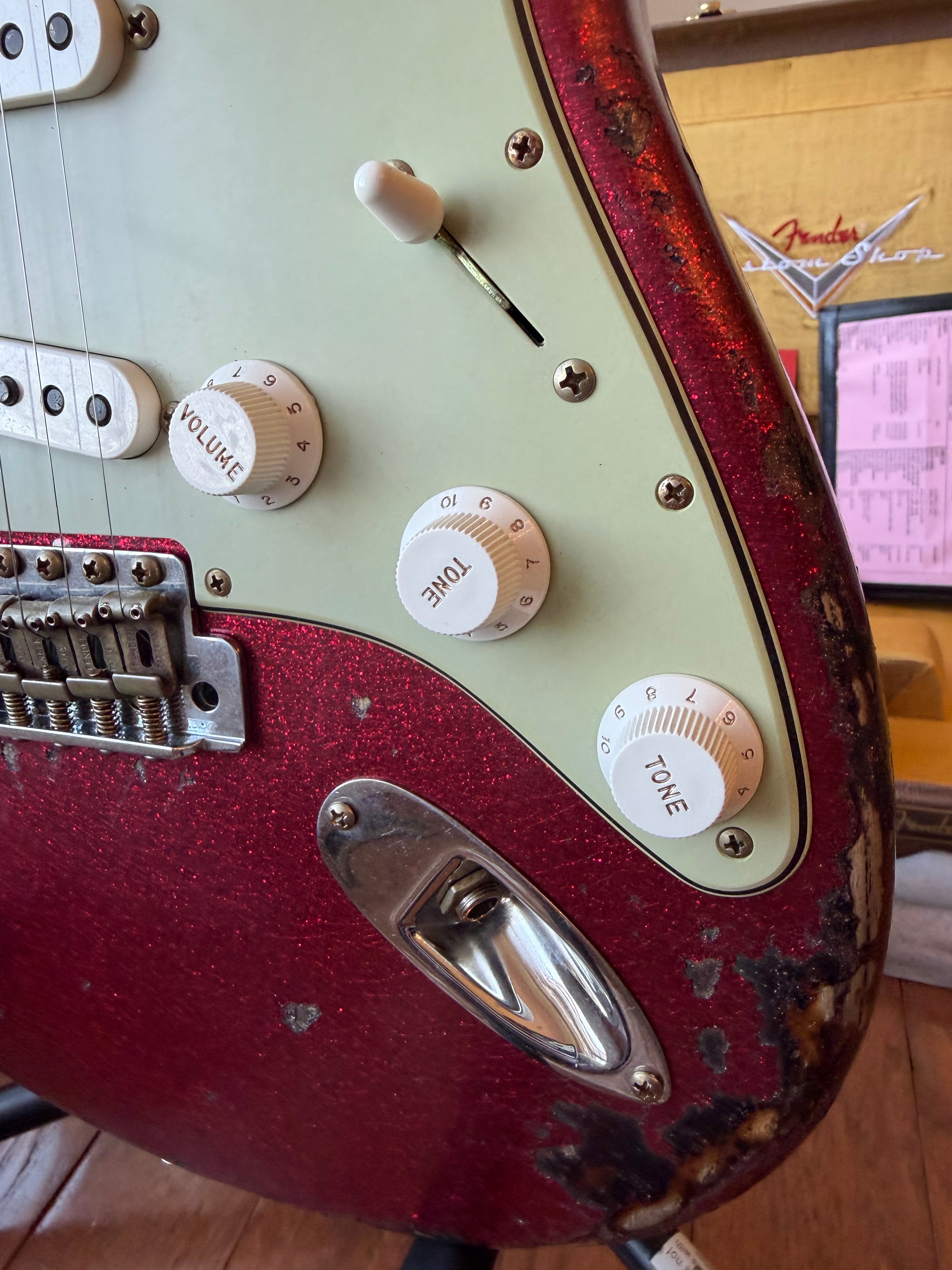 2026 Fender Custom Shop ‘61 Stratocaster SR25 Super Heavy Relic - Red Sparkle over 3 Tone Sunburst