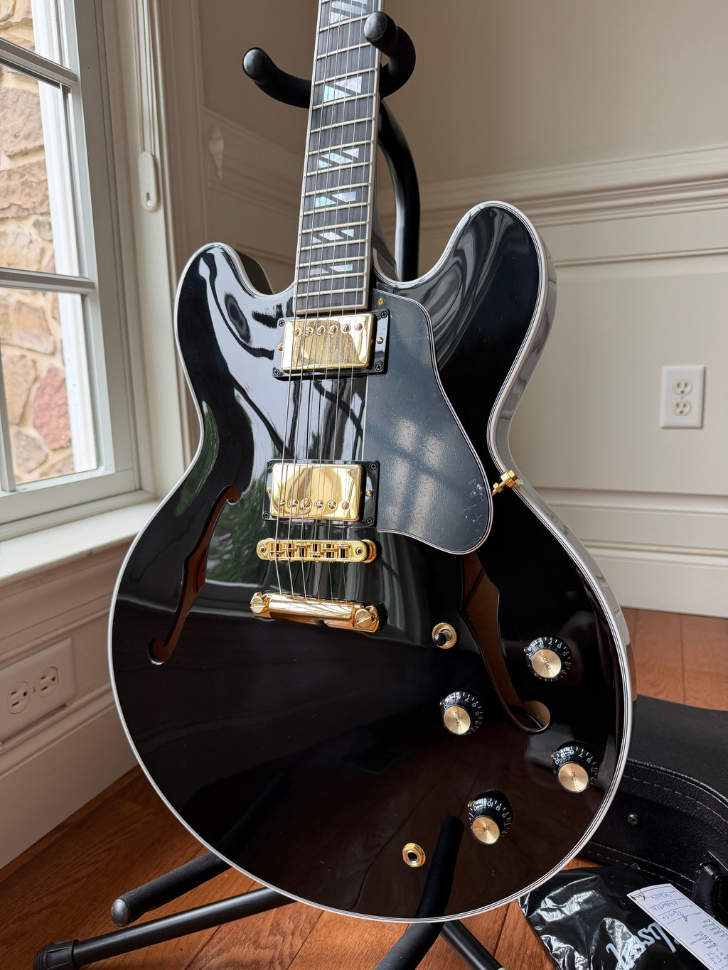 2026 Gibson ES Supreme - Ebony Black