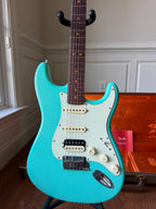 2025 Fender American Ultra Luxe Stratocaster Vintage 60s HSS - Sea Foam Green
