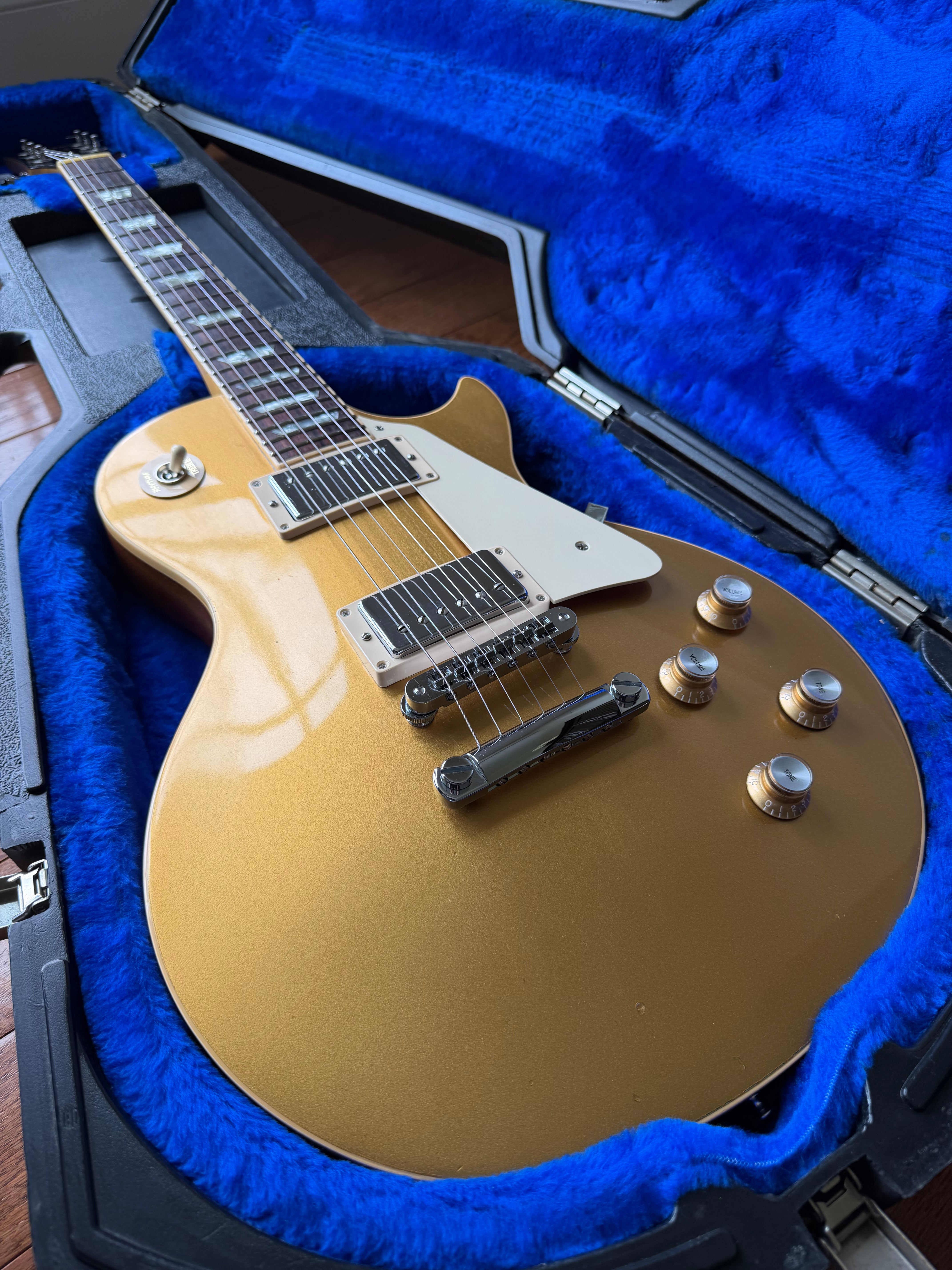1980 Gibson Les Paul Standard - Gold Top