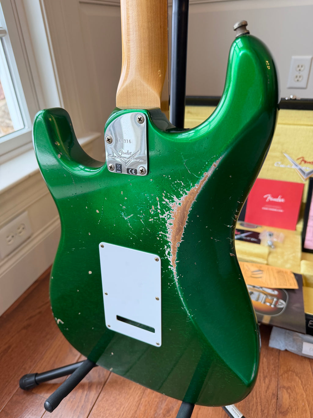 2026 Fender Custom Shop Stratocaster Pro W25 Relic - Candy Apple Green - Image 10