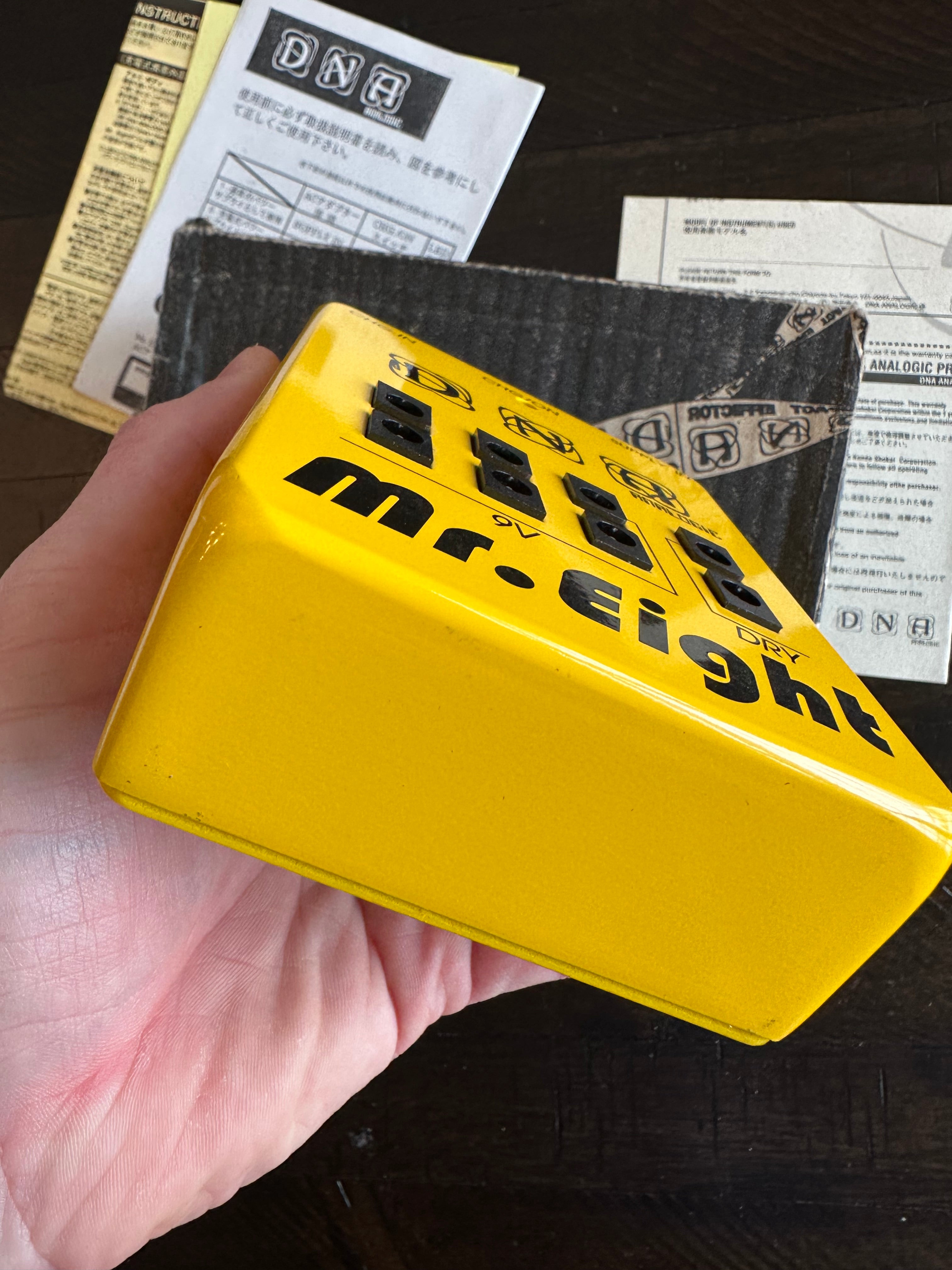 DNA Mr. Eight ME-1 Portable Power Supply - Image 5