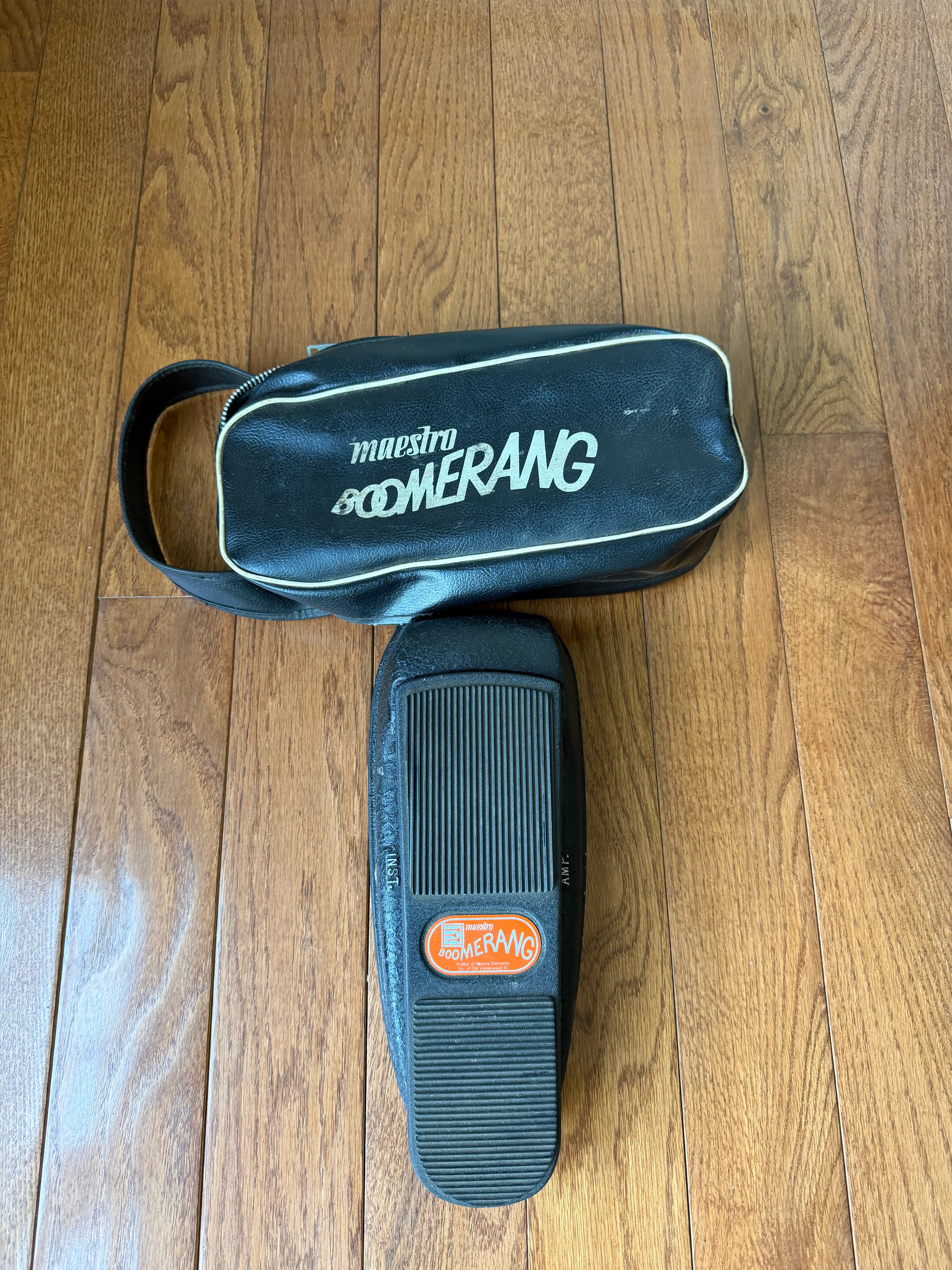 Maestro Boomerang Wah and Volume