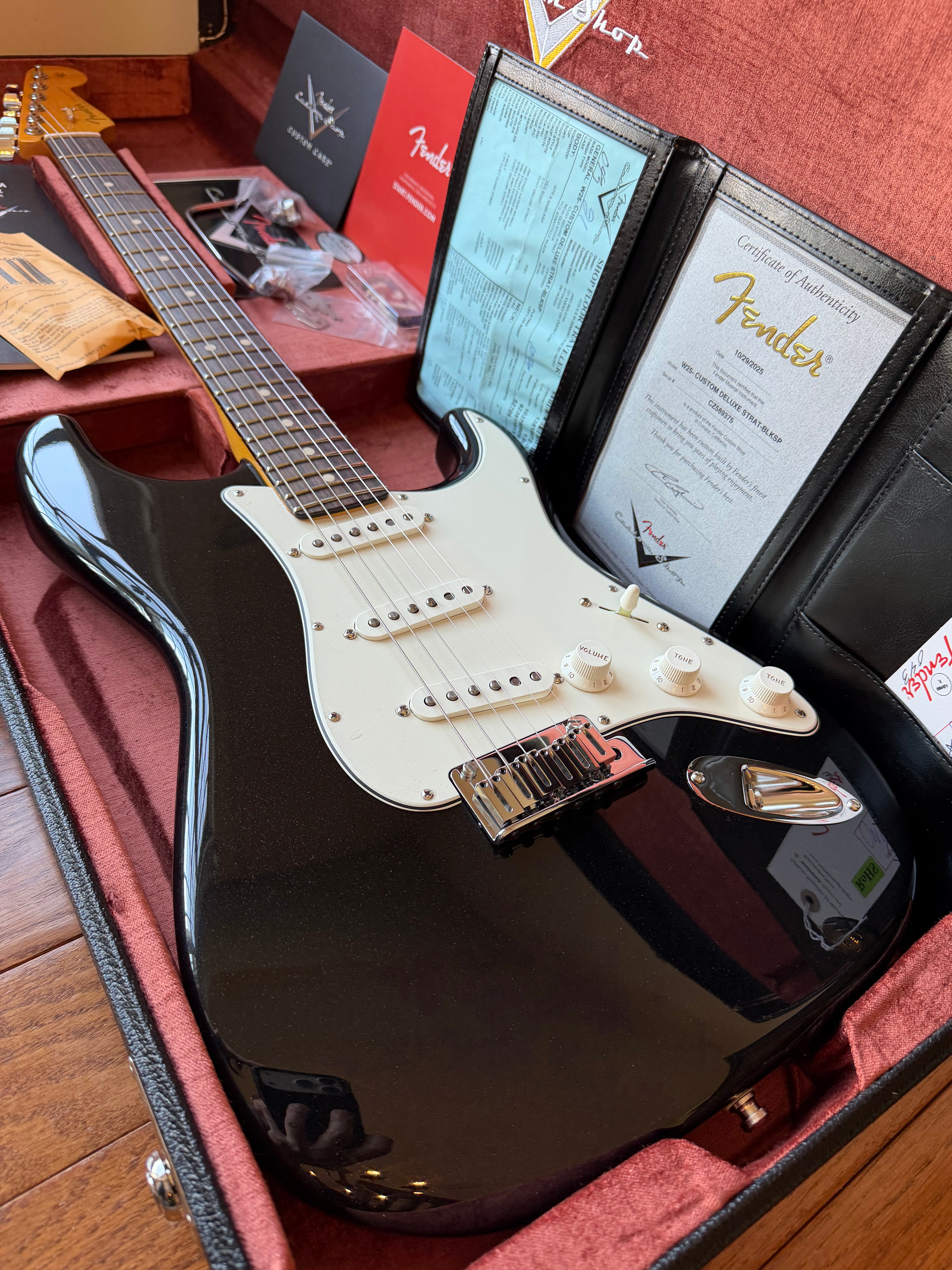 2025 Fender Custom Shop Stratocaster Limited Edition Custom Deluxe