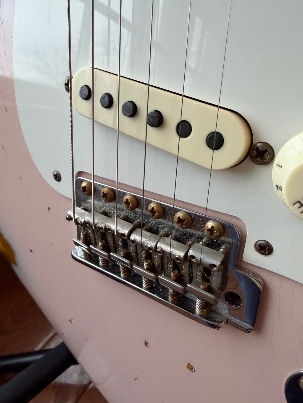 2022 Fender Custom Shop '56 Stratocaster Heavy Relic - Shell Pink Over 2 Color Sunburst - Image 5