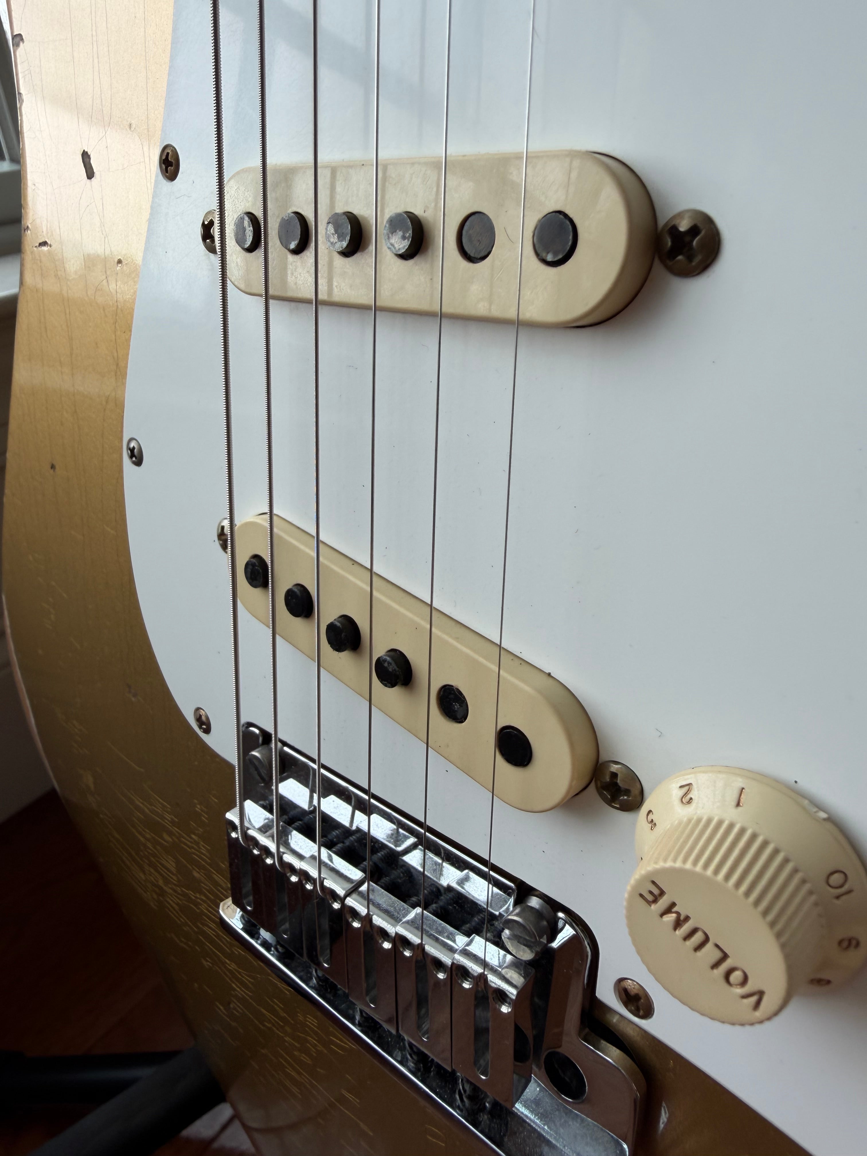 2026 Fender Custom Shop Stratocaster Pro W25 Relic - HLE Gold - Image 5