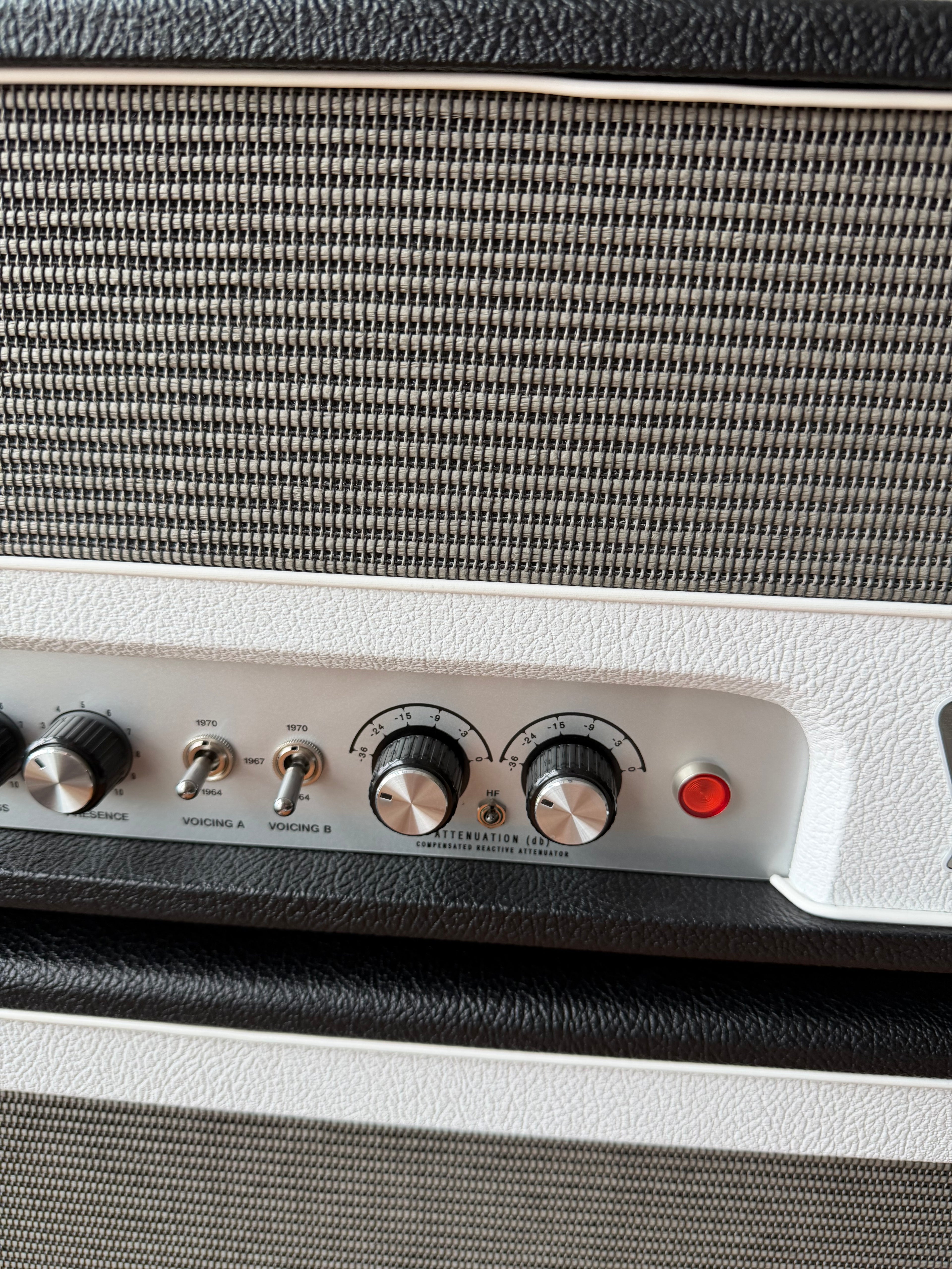 Tone King Royalist MKIII 40W Tube Amplifier Head with 2 x 12-inch 120W Closed-back Cab - Black - Image 5