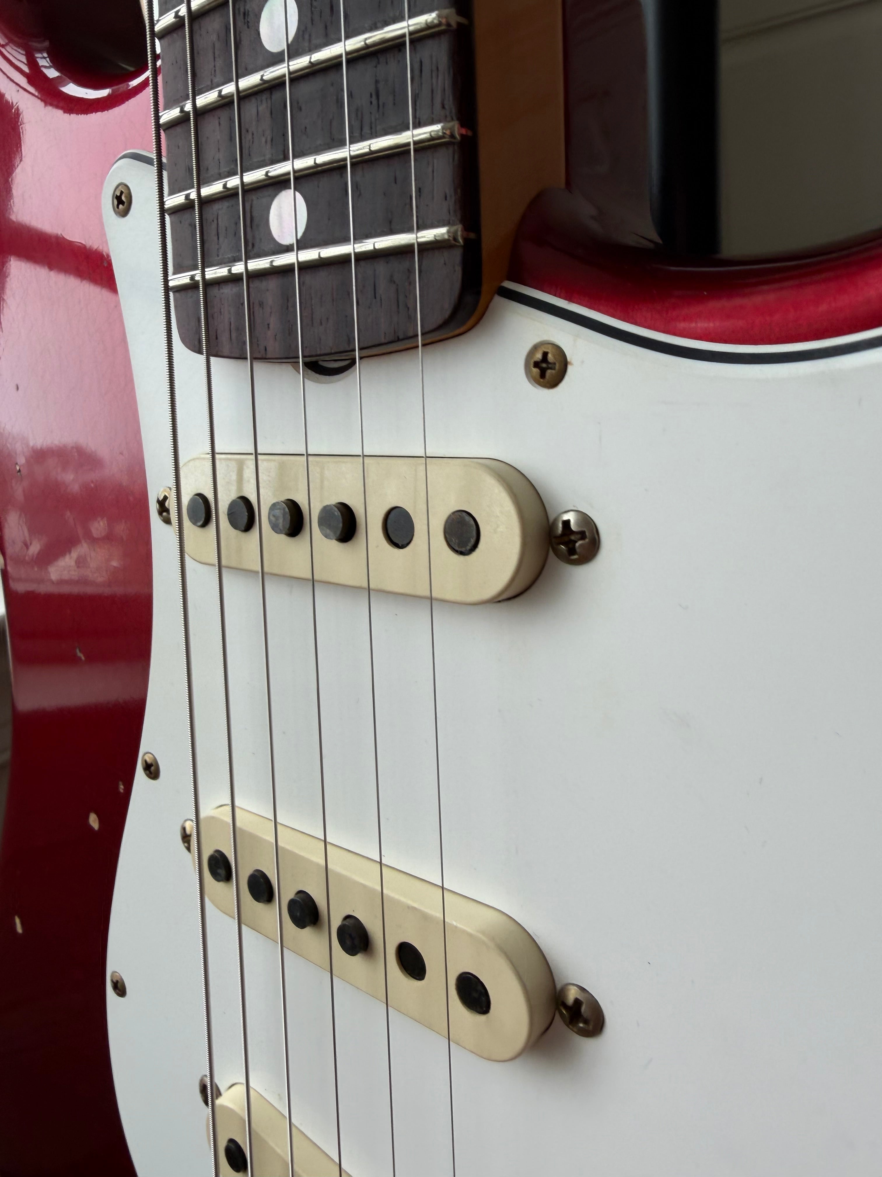 2026 Fender Custom Shop Stratocaster Pro W25 Relic - Candy Apple Red - Image 4